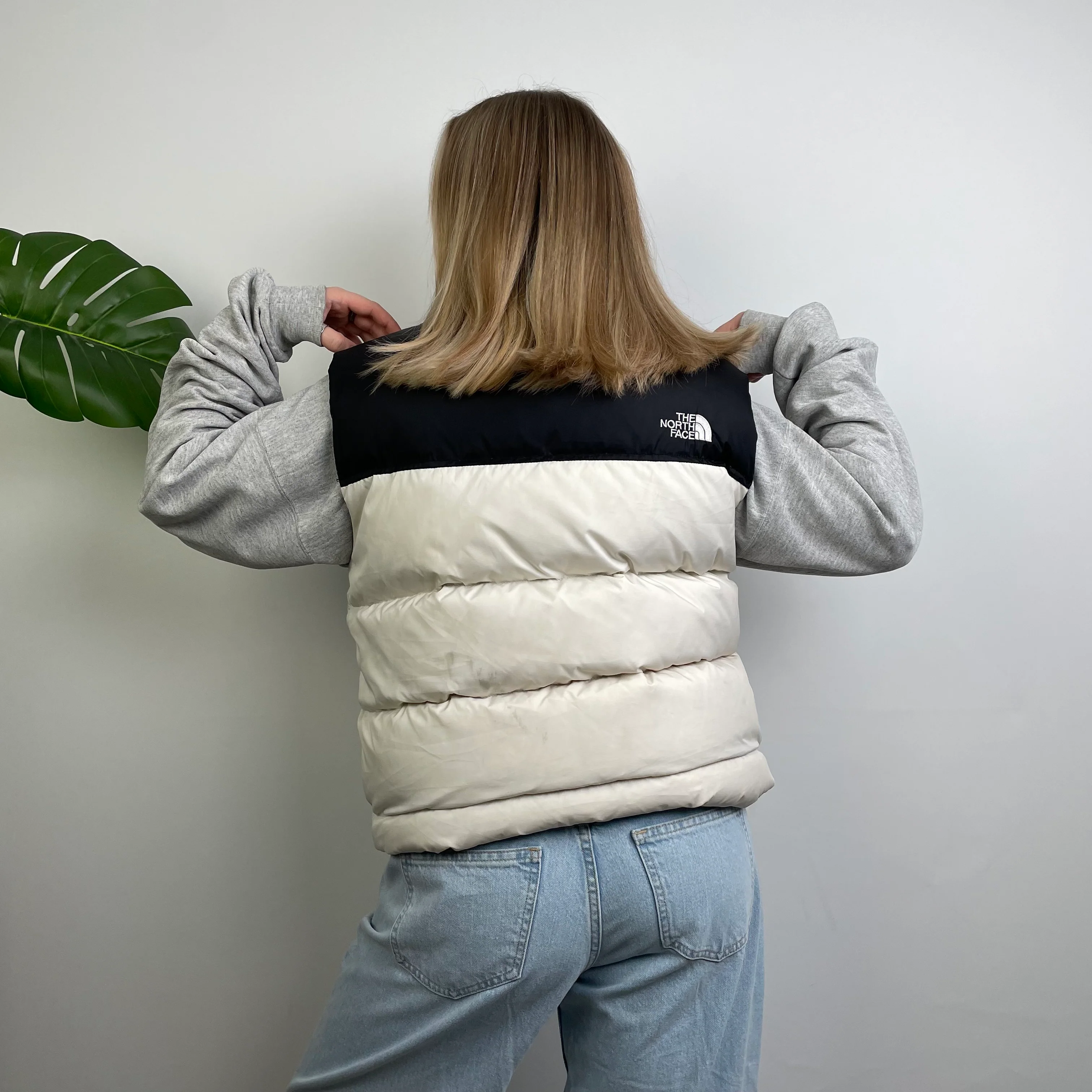 The North Face RARE White Nuptse 700 Puffer Gilet (L) - Image 6