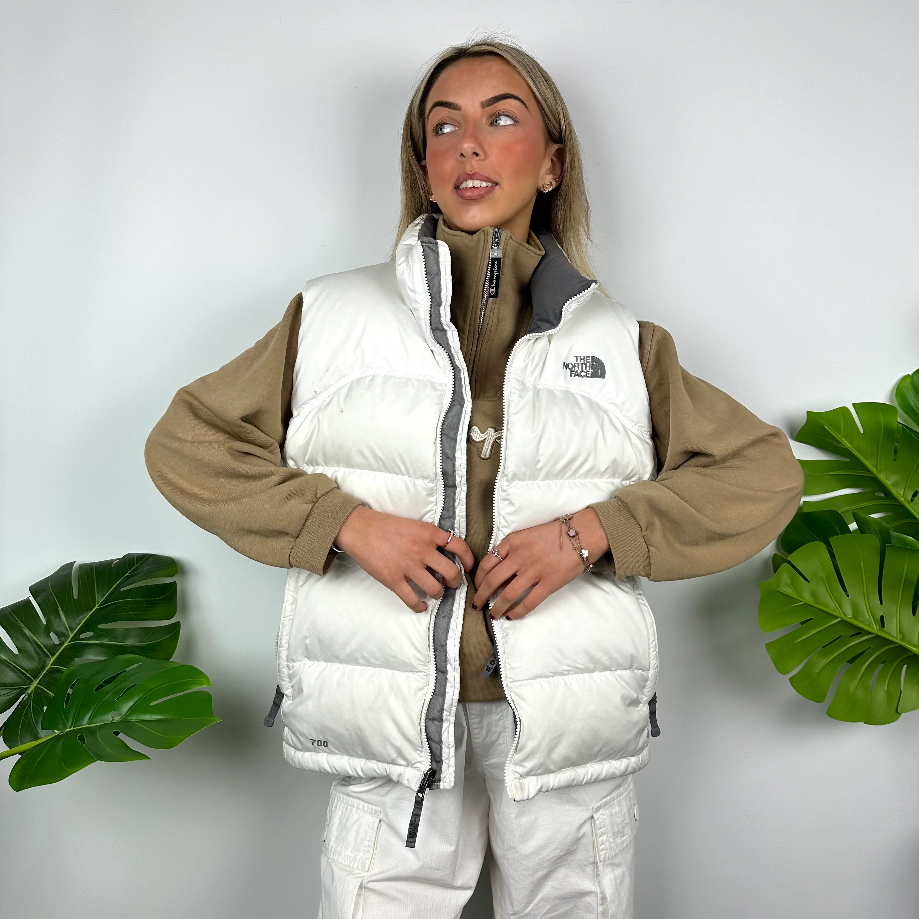 The North Face White Nuptse 700 Puffer Gilet (L) - Image 5