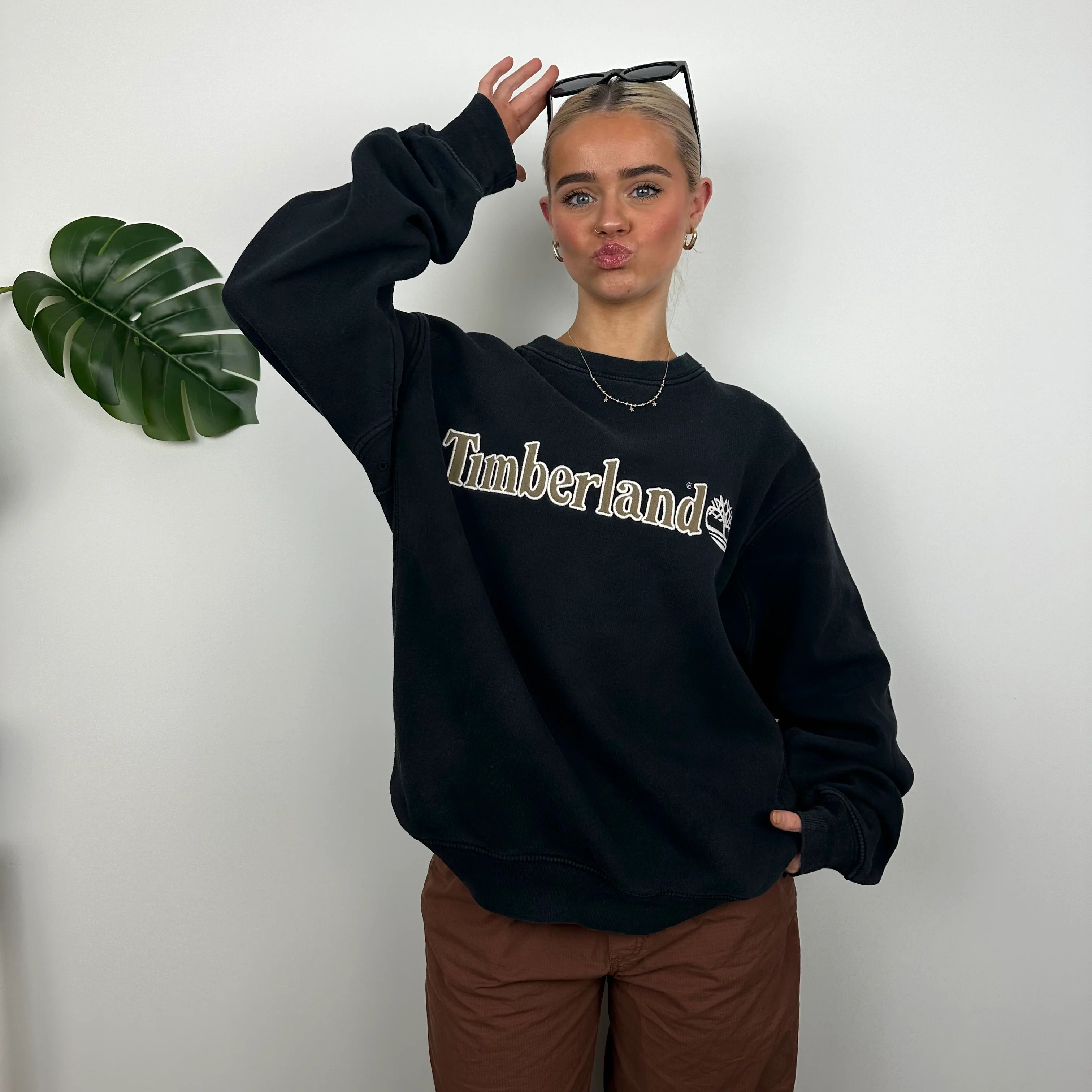 Timberland Black Embroidered Spell Out Sweatshirt (M) - Image 4