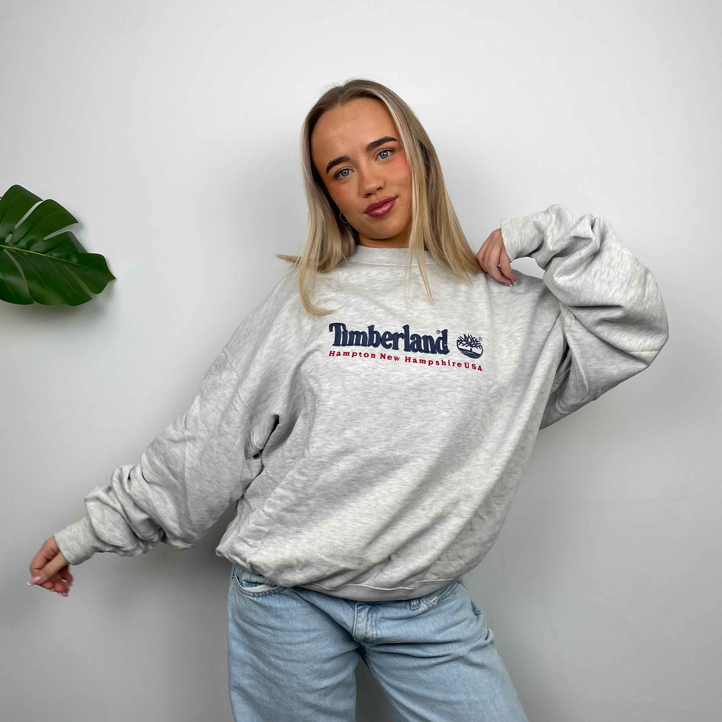 Timberland Grey Embroidered Spell Out Sweatshirt (L) - Image 4
