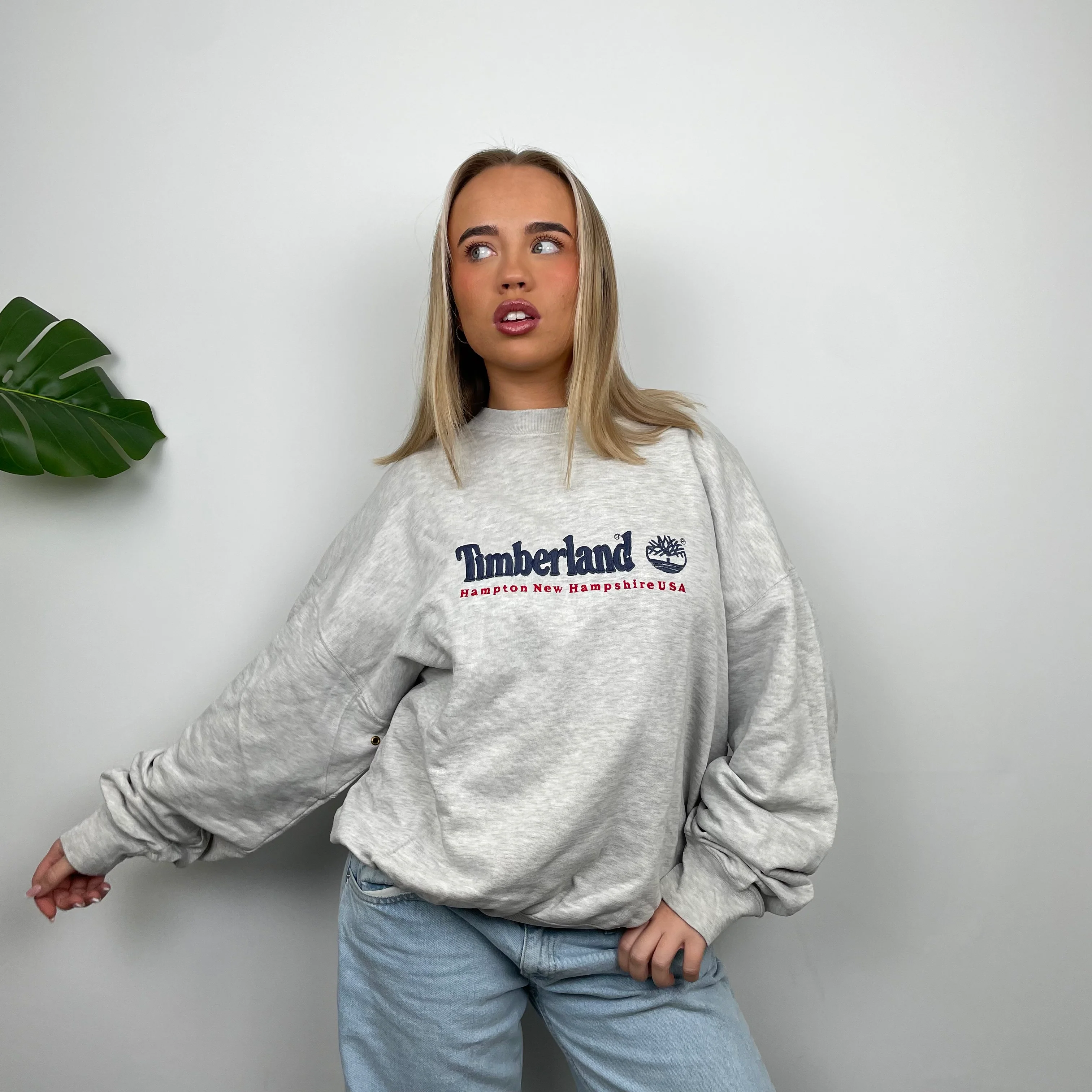 Timberland Grey Embroidered Spell Out Sweatshirt (L) - Image 7