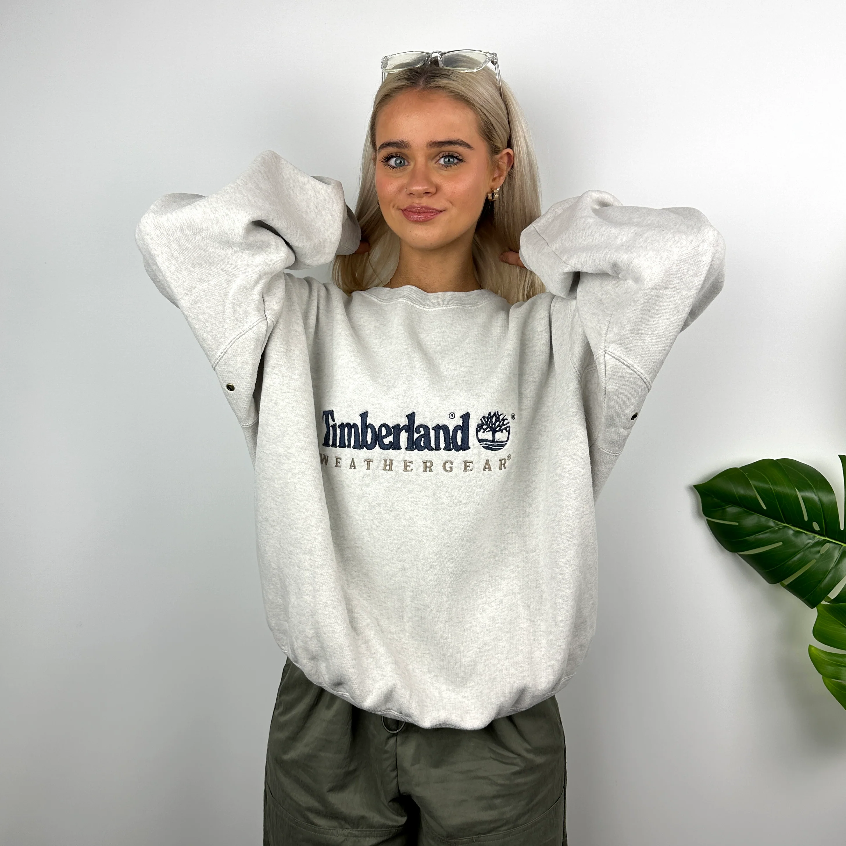Timberland Grey Embroidered Spell Out Sweatshirt (L) - Image 3