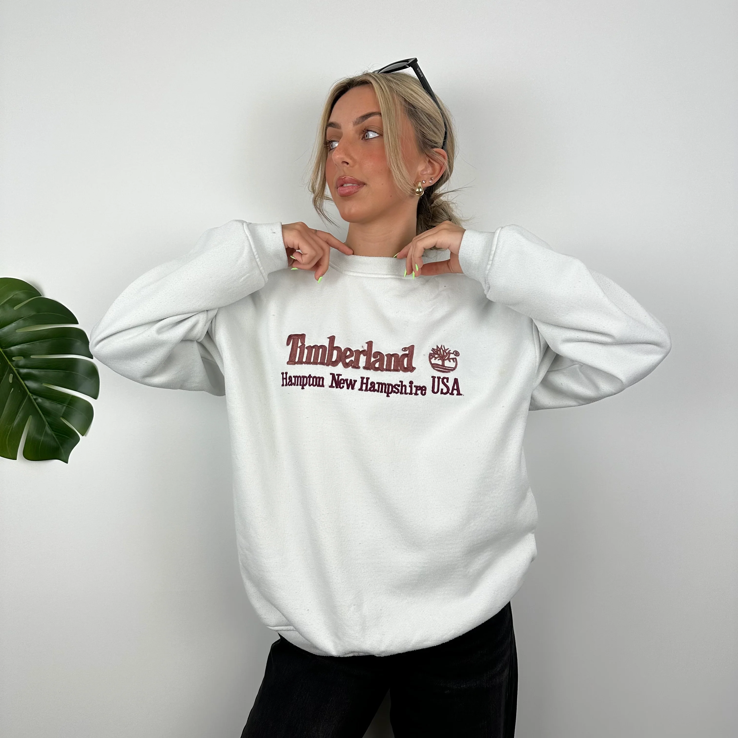 Timberland White Embroidered Spell Out Sweatshirt (M) - Image 3