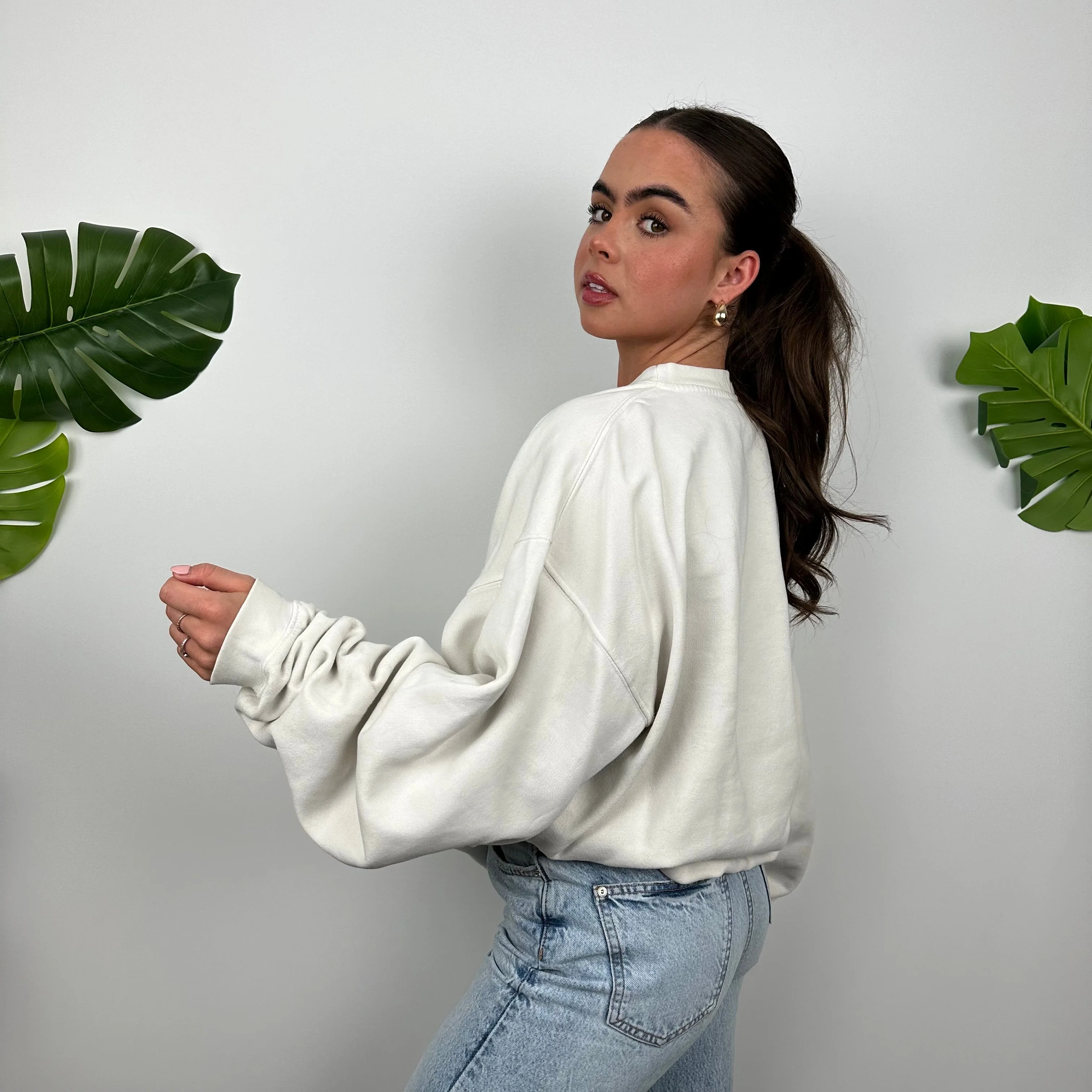 Timberland White Embroidered Spell Out Sweatshirt (M) - Image 3
