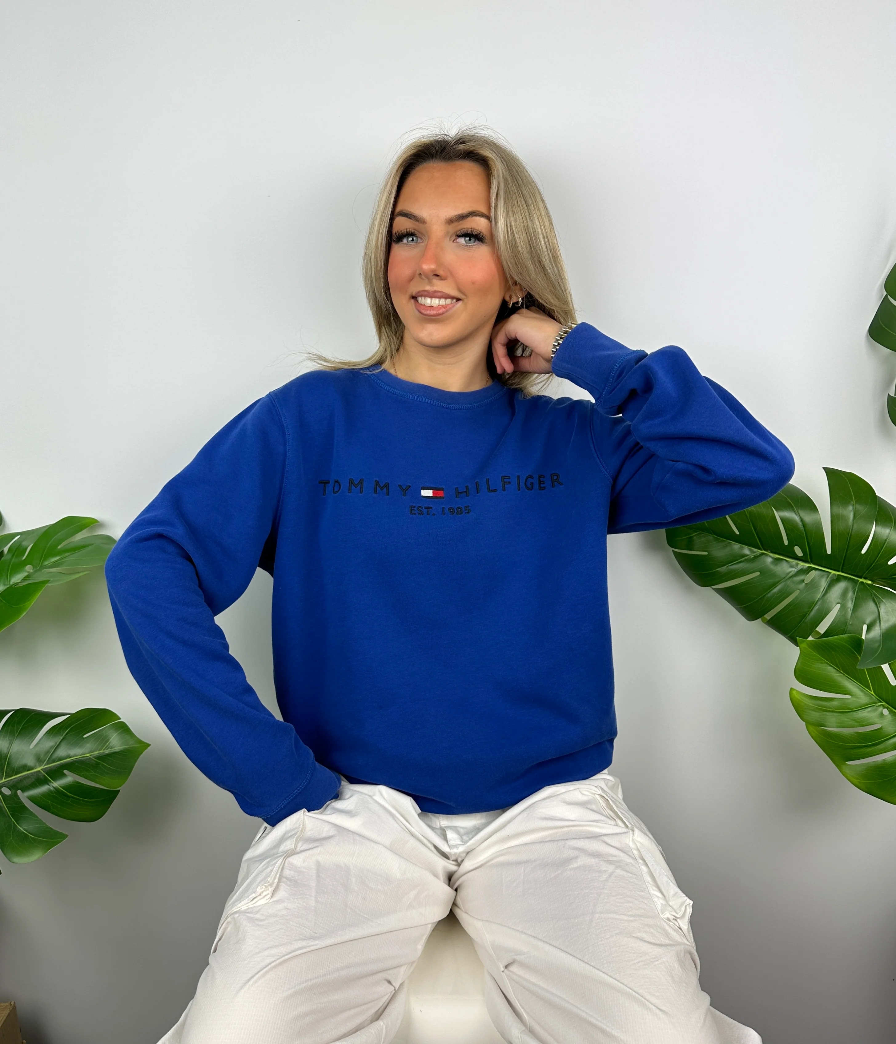Tommy Hilfiger Blue Embroidered Spell Out Sweatshirt (M) - Image 2