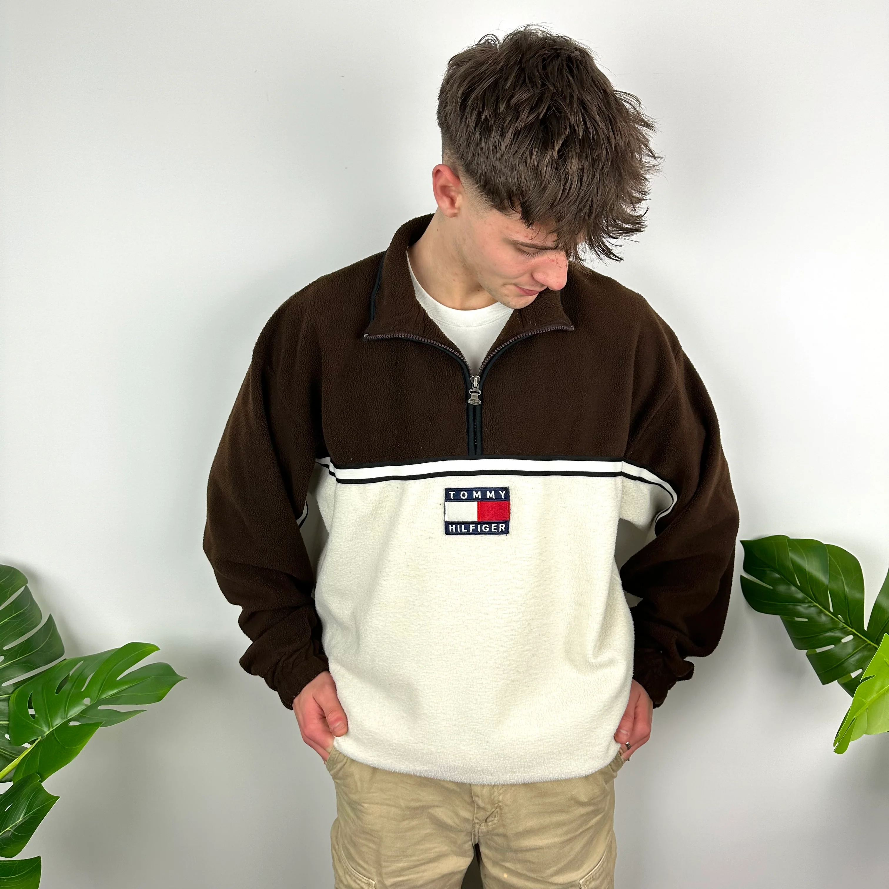 Tommy Hilfiger Cream & Brown Embroidered Spell Out Teddy Bear Fleece Quarter Zip Sweatshirt (XL) - Image 4