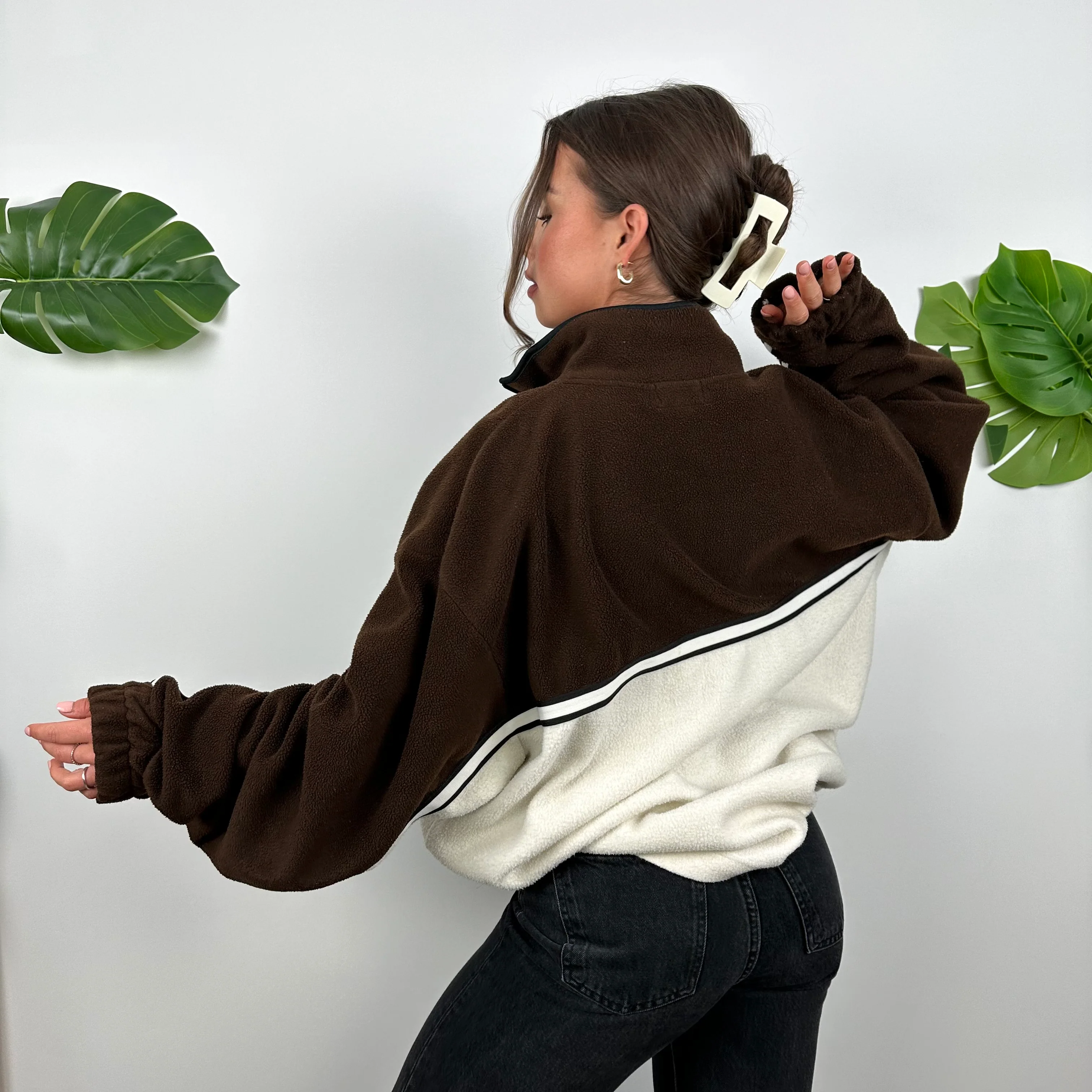 Tommy Hilfiger Cream & Brown Embroidered Spell Out Teddy Bear Fleece Quarter Zip Sweatshirt (XL) - Image 6