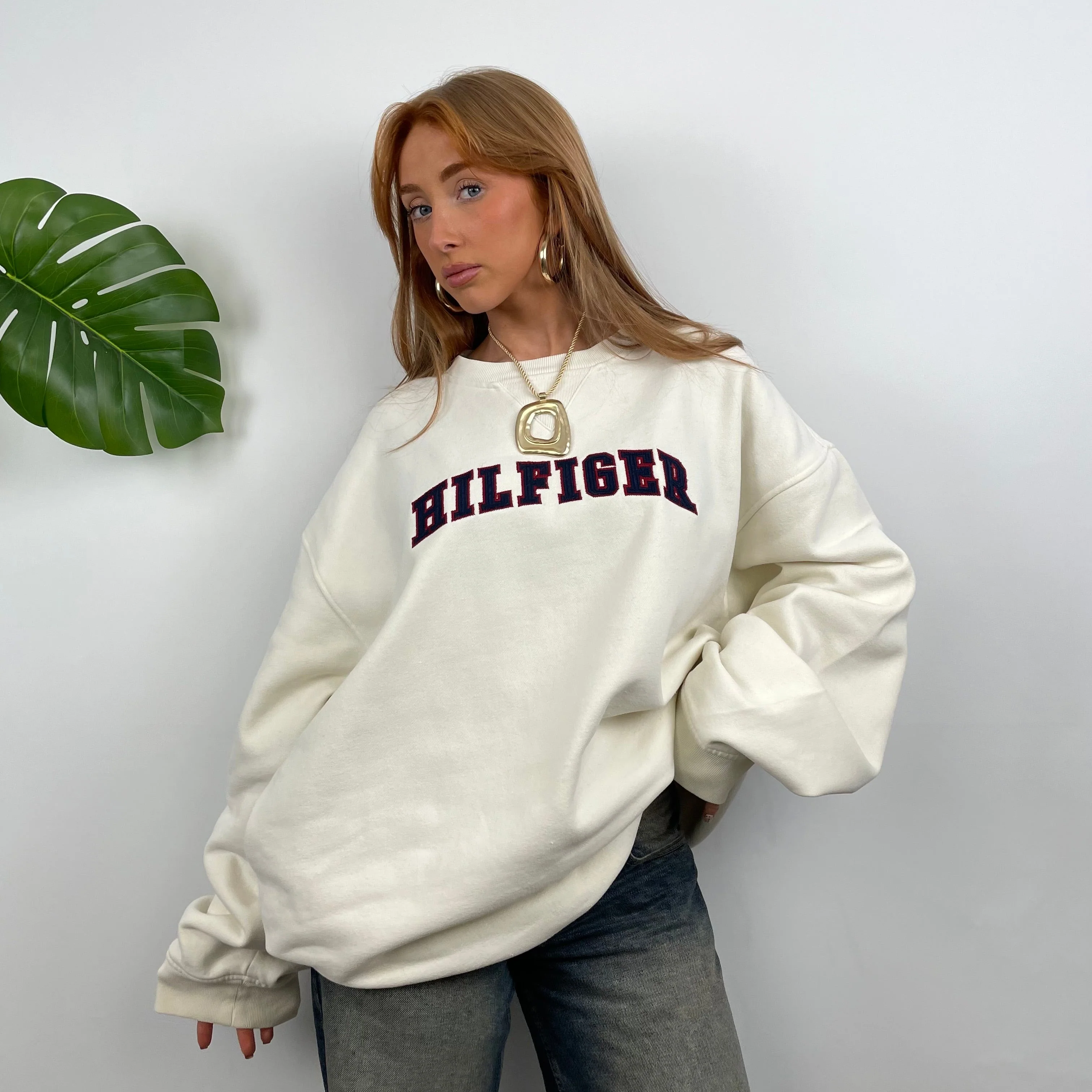 Tommy Hilfiger Cream Embroidered Spell Out Sweatshirt (L) - Image 3