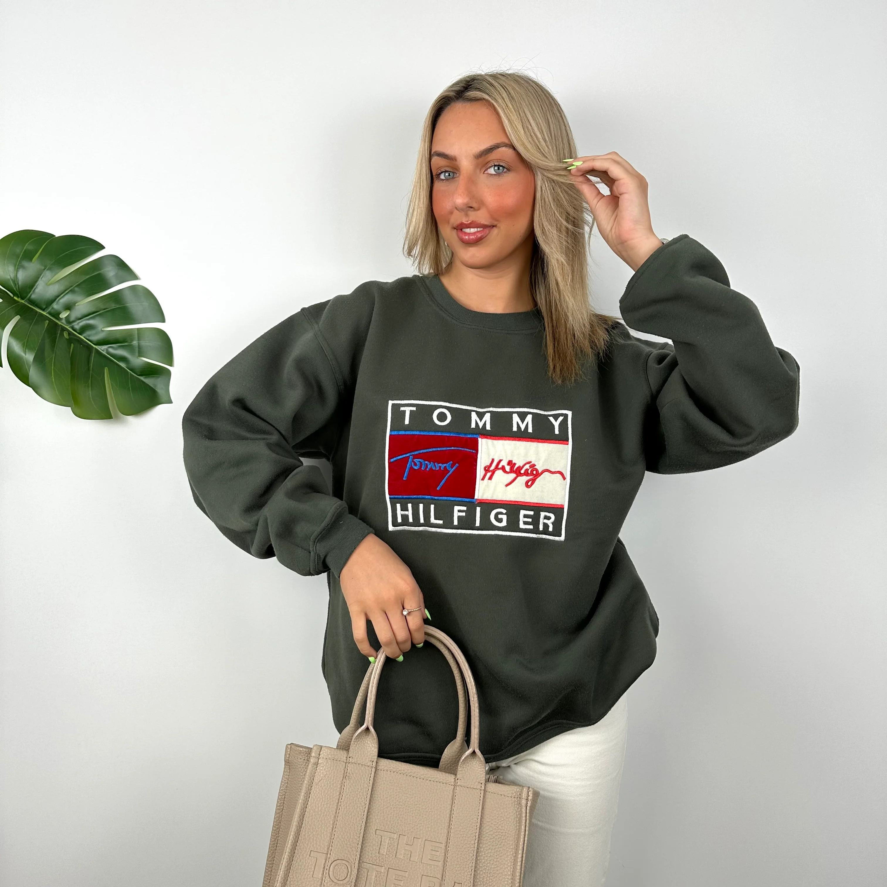Tommy Hilfiger Green Embroidered Spell Out Sweatshirt (L) - Image 5