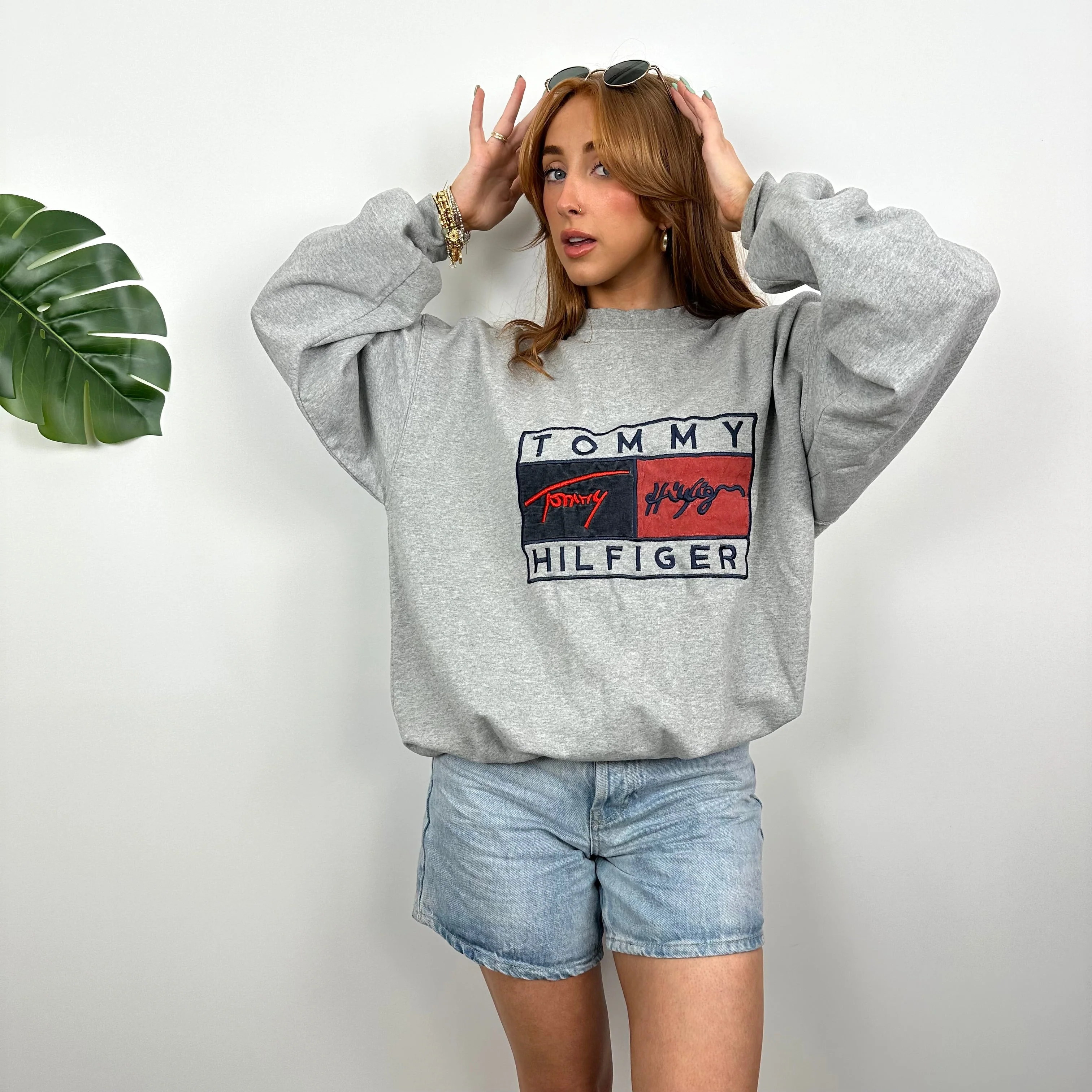 Tommy Hilfiger Grey Embroidered Spell Out Sweatshirt as worn by Annalivia (XL) - Image 5