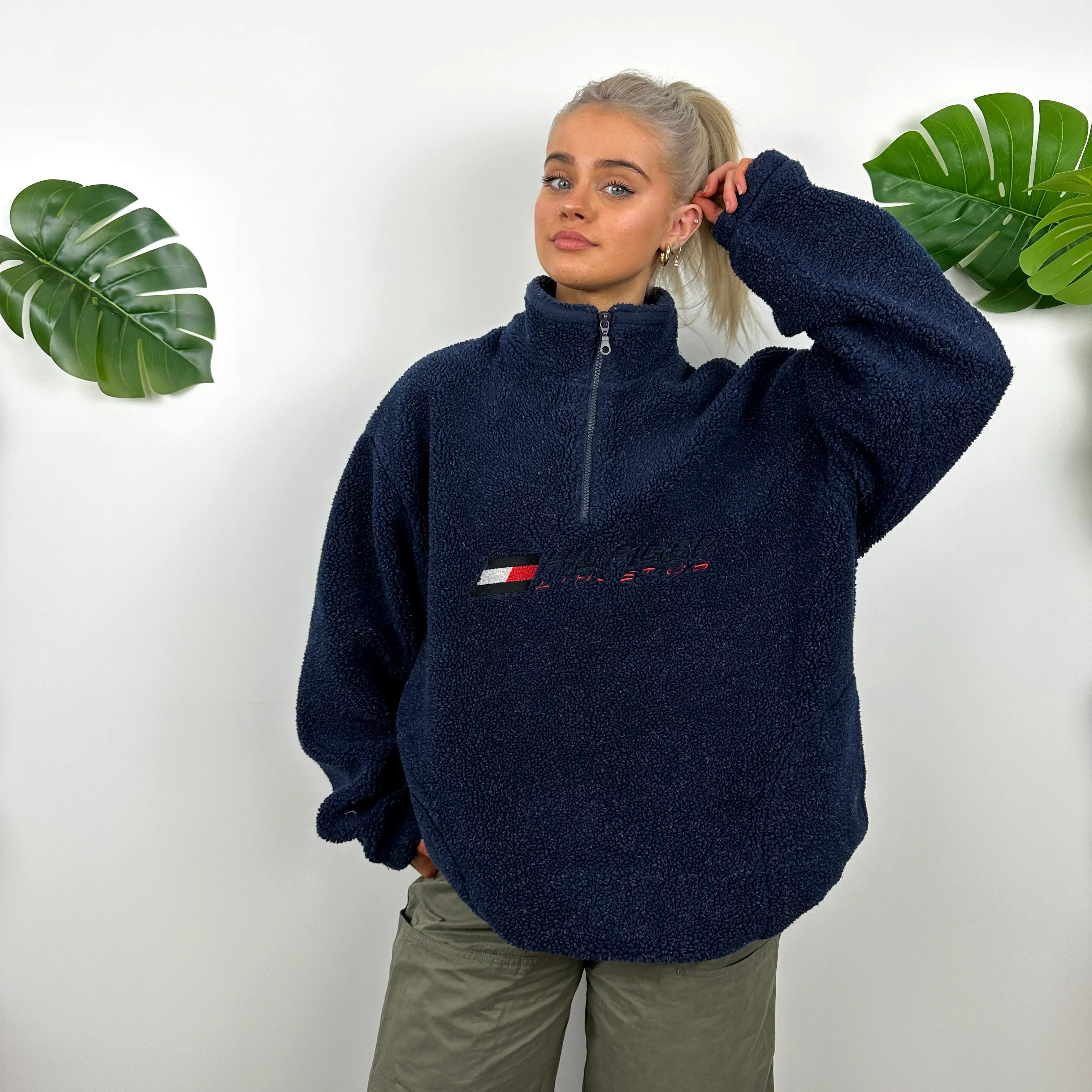 Tommy Hilfiger Navy Embroidered Spell Out Teddy Bear Sherpa Fleece Quarter Zip Sweatshirt (L)