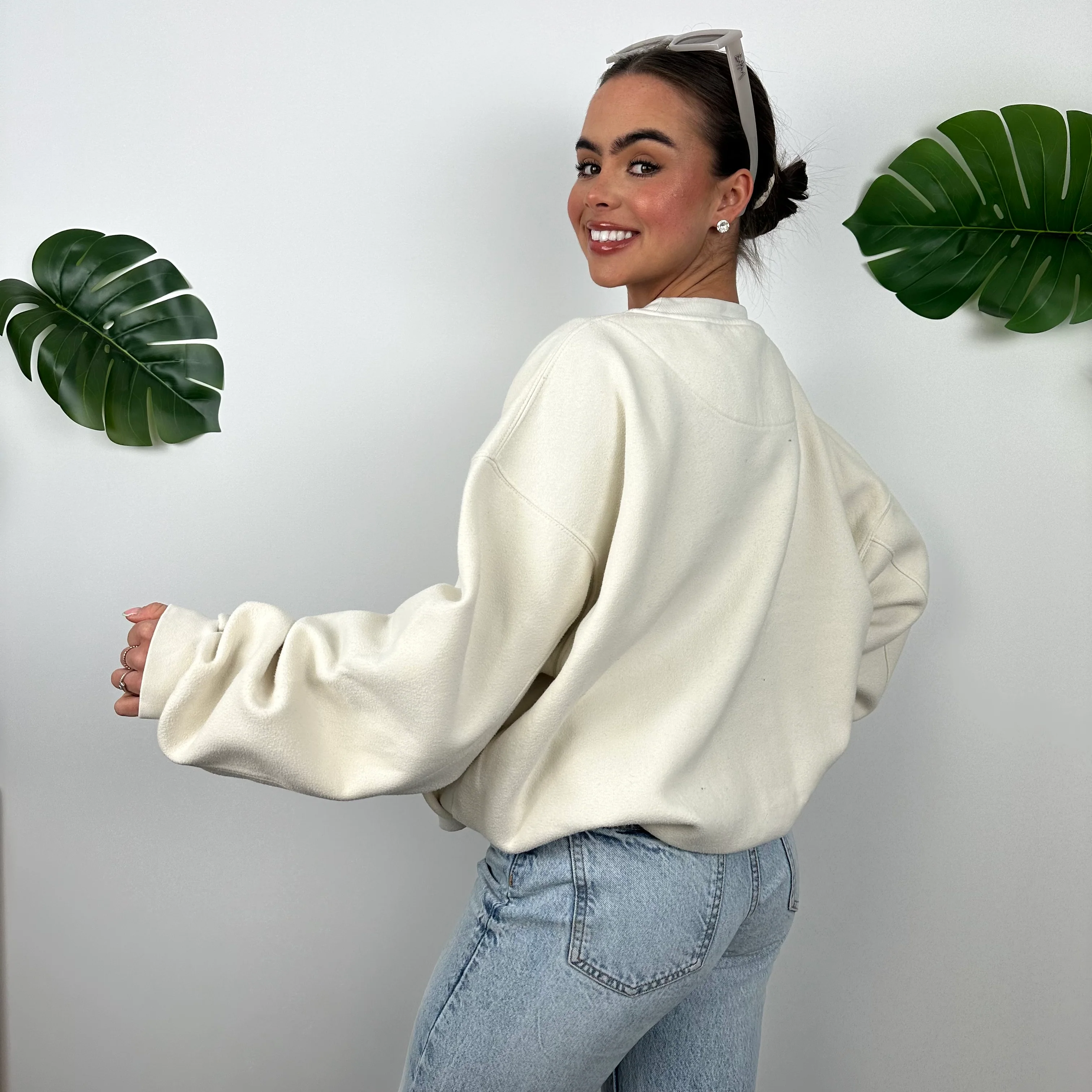 Tommy Hilfiger RARE Cream Embroidered Spell Out Sweatshirt (XL) - Image 8