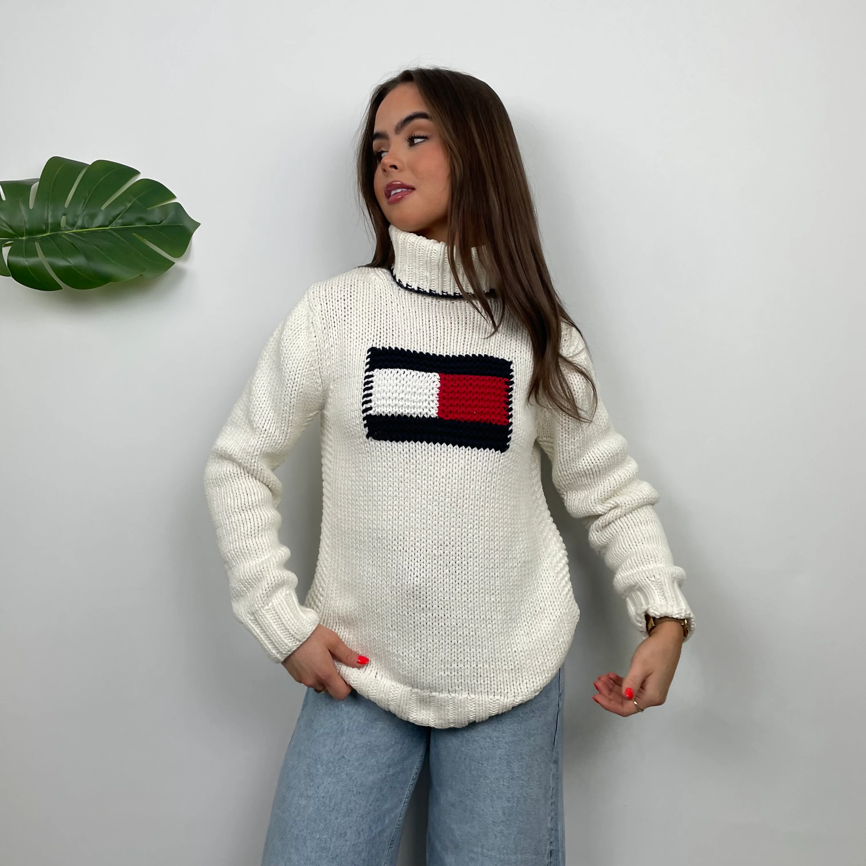Tommy Hilfiger RARE Cream Logo Knitted Sweater (S) - Image 4
