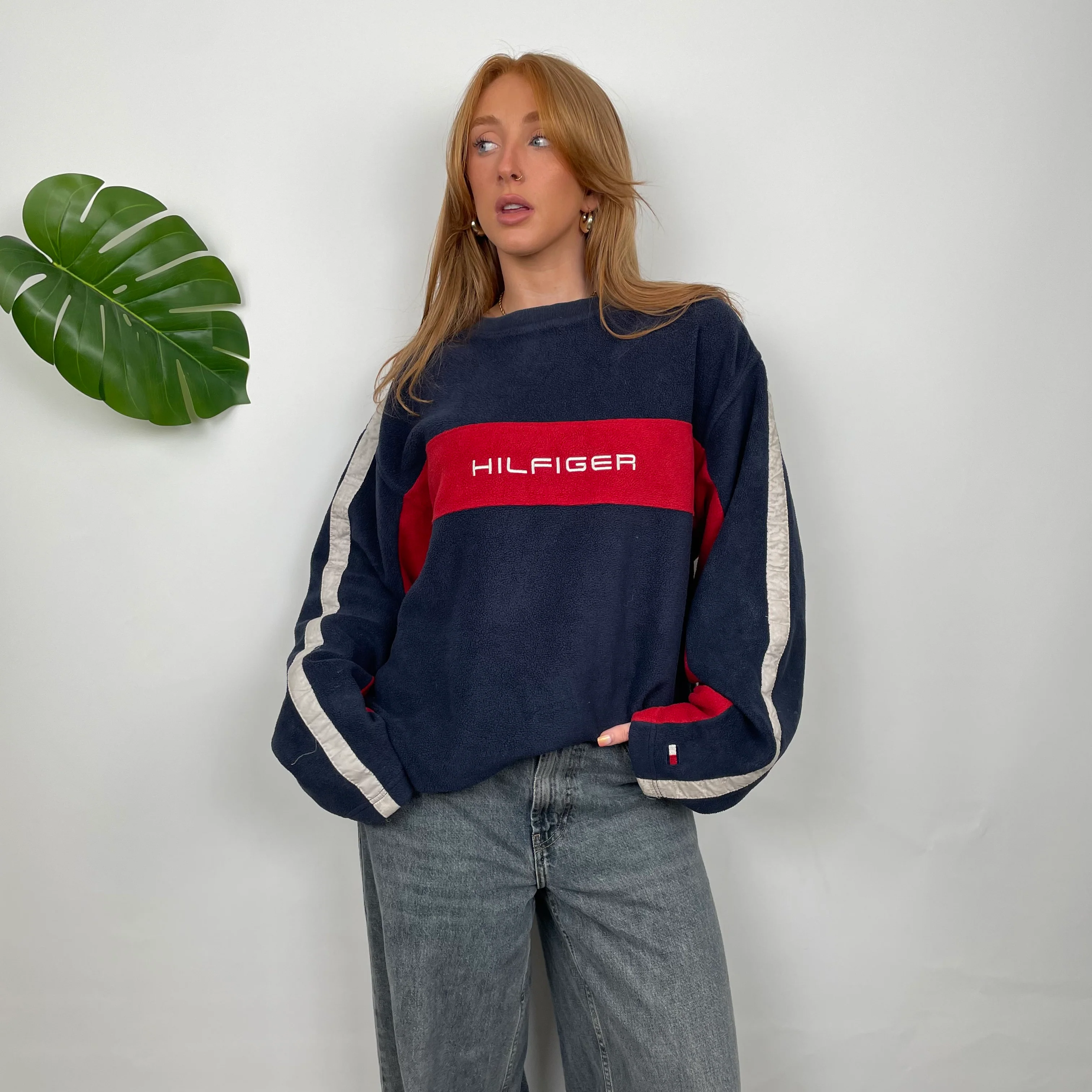 Tommy Hilfiger RARE Navy Embroidered Spell Out Fleece Sweatshirt (M) - Image 3