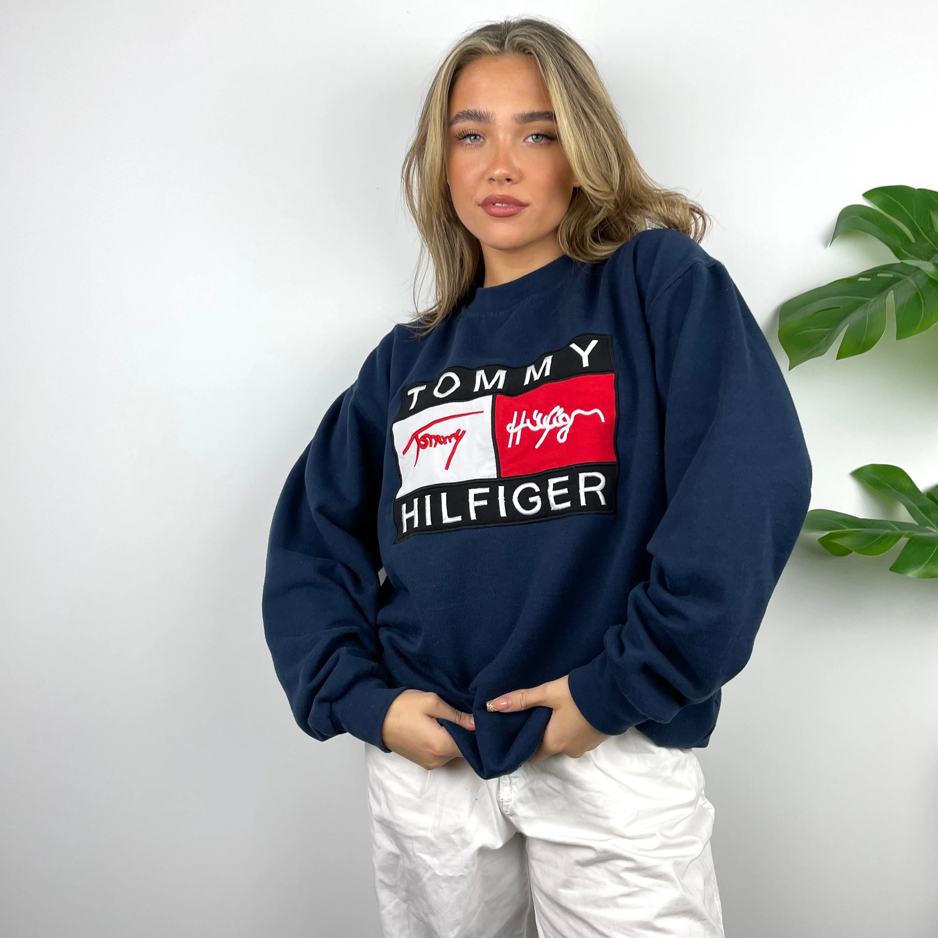Tommy Hilfiger RARE Navy Embroidered Spell Out Sweatshirt as worn by Annalivia Hynds (XXL) - Image 6