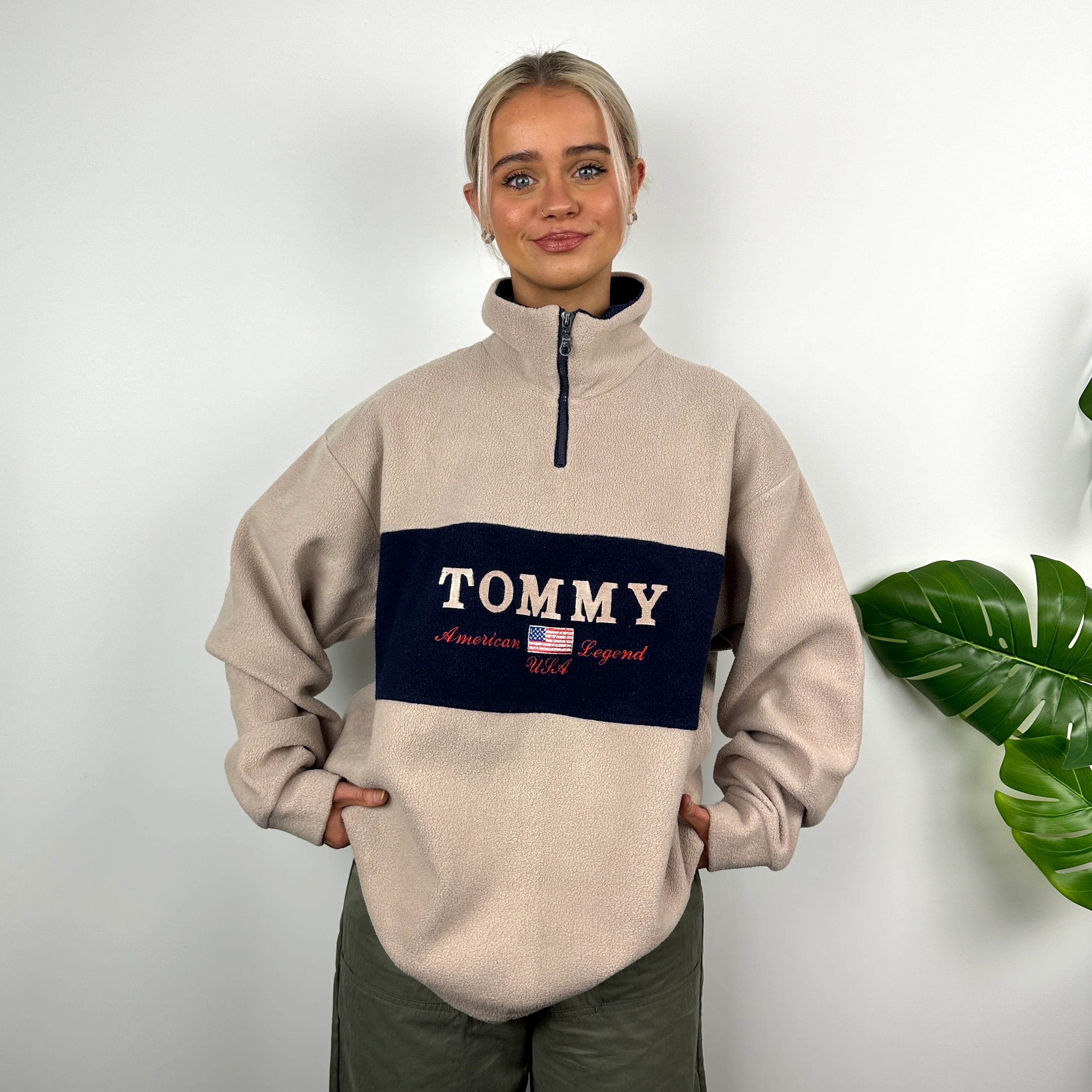 Tommy Hilfiger RARE Tan Brown Embroidered Spell Out Teddy Bear Fleece Quarter Zip Sweatshirt (L) - Image 3