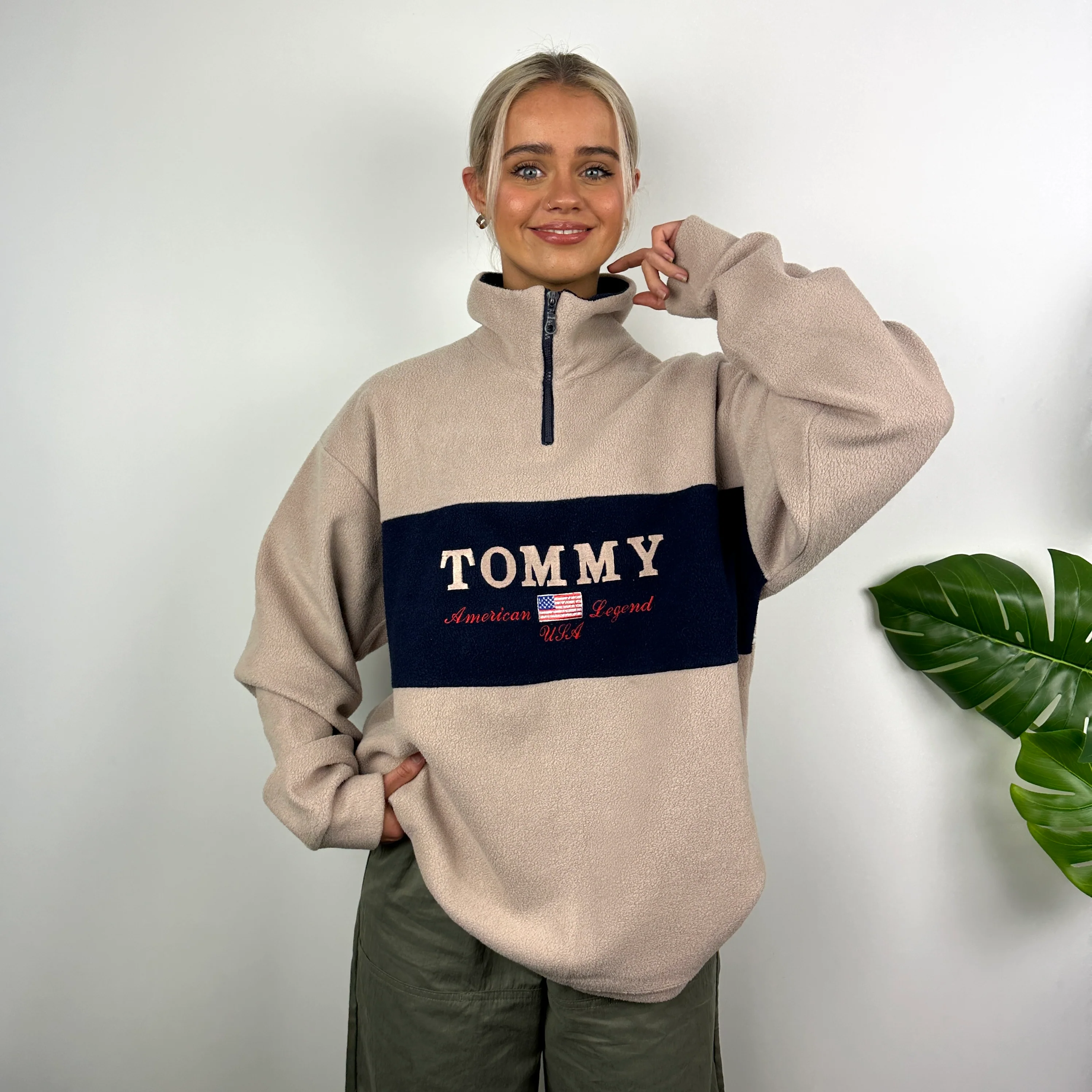 Tommy Hilfiger RARE Tan Brown Embroidered Spell Out Teddy Bear Fleece Quarter Zip Sweatshirt (L) - Image 5