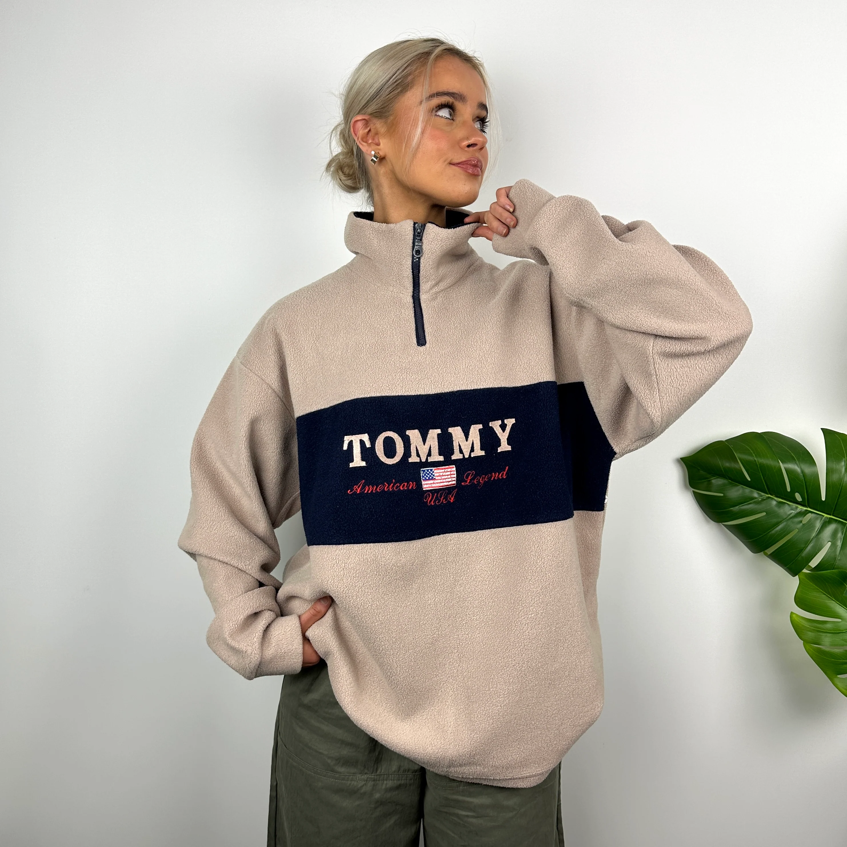 Tommy Hilfiger RARE Tan Brown Embroidered Spell Out Teddy Bear Fleece Quarter Zip Sweatshirt (L) - Image 6