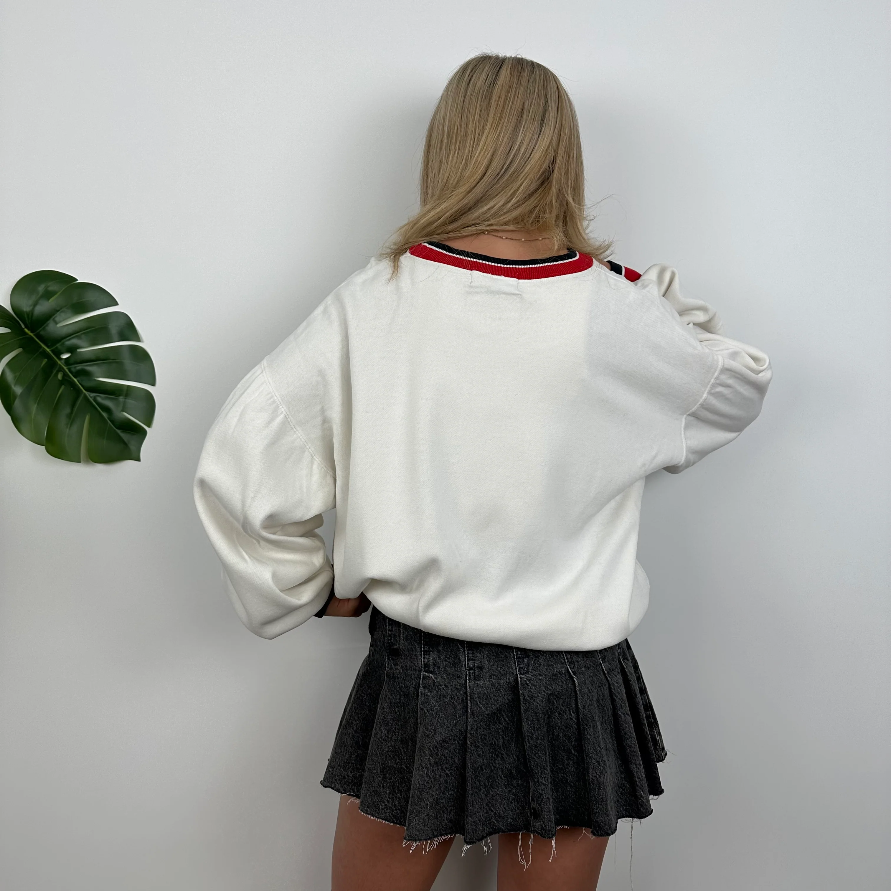 Tommy Hilfiger RARE White Embroidered Spell Out Sweatshirt (M) - Image 5