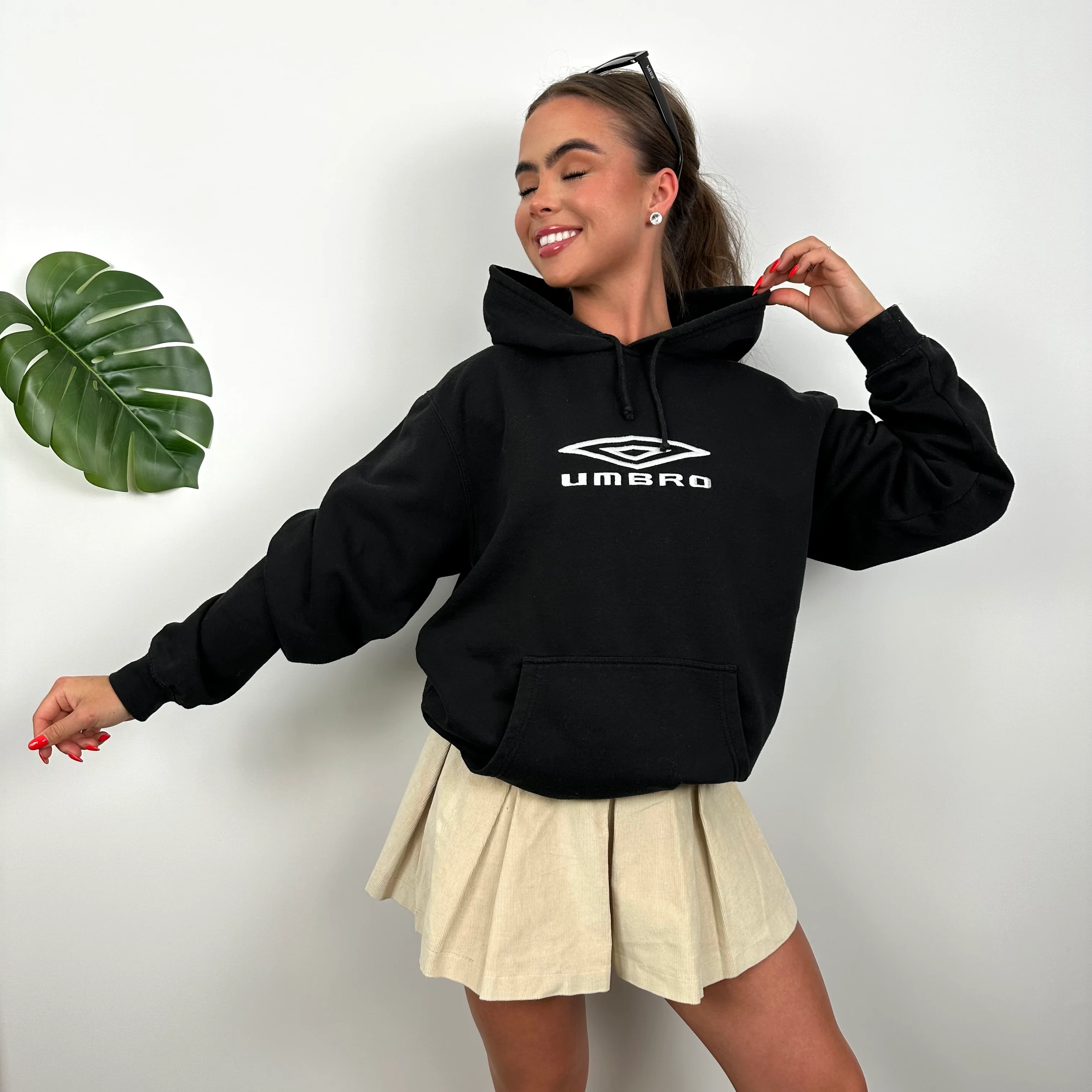 Umbro Black Embroidered Spell Out Hoodie (L) - Image 3