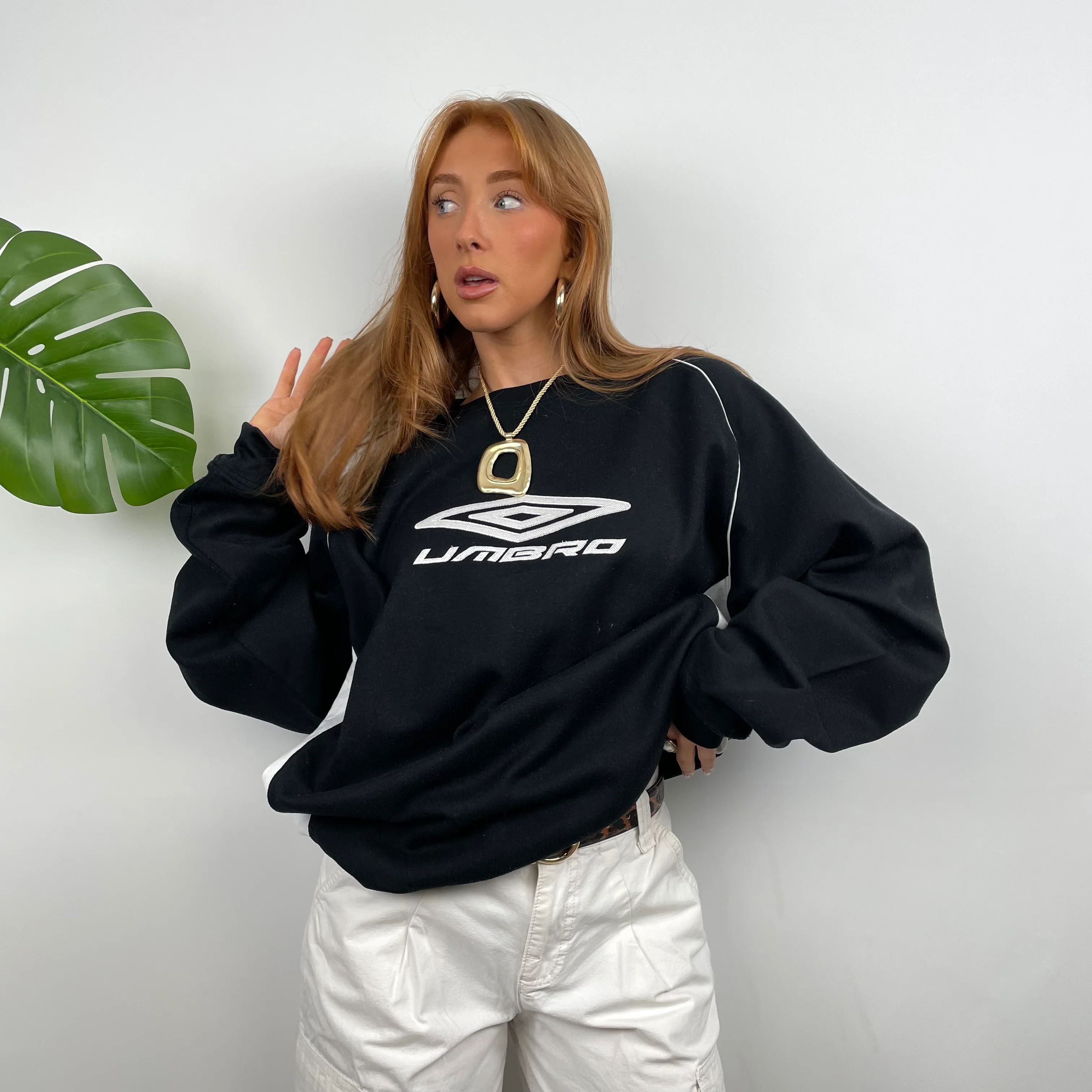 Umbro Black Embroidered Spell Out Sweatshirt (L) - Image 2