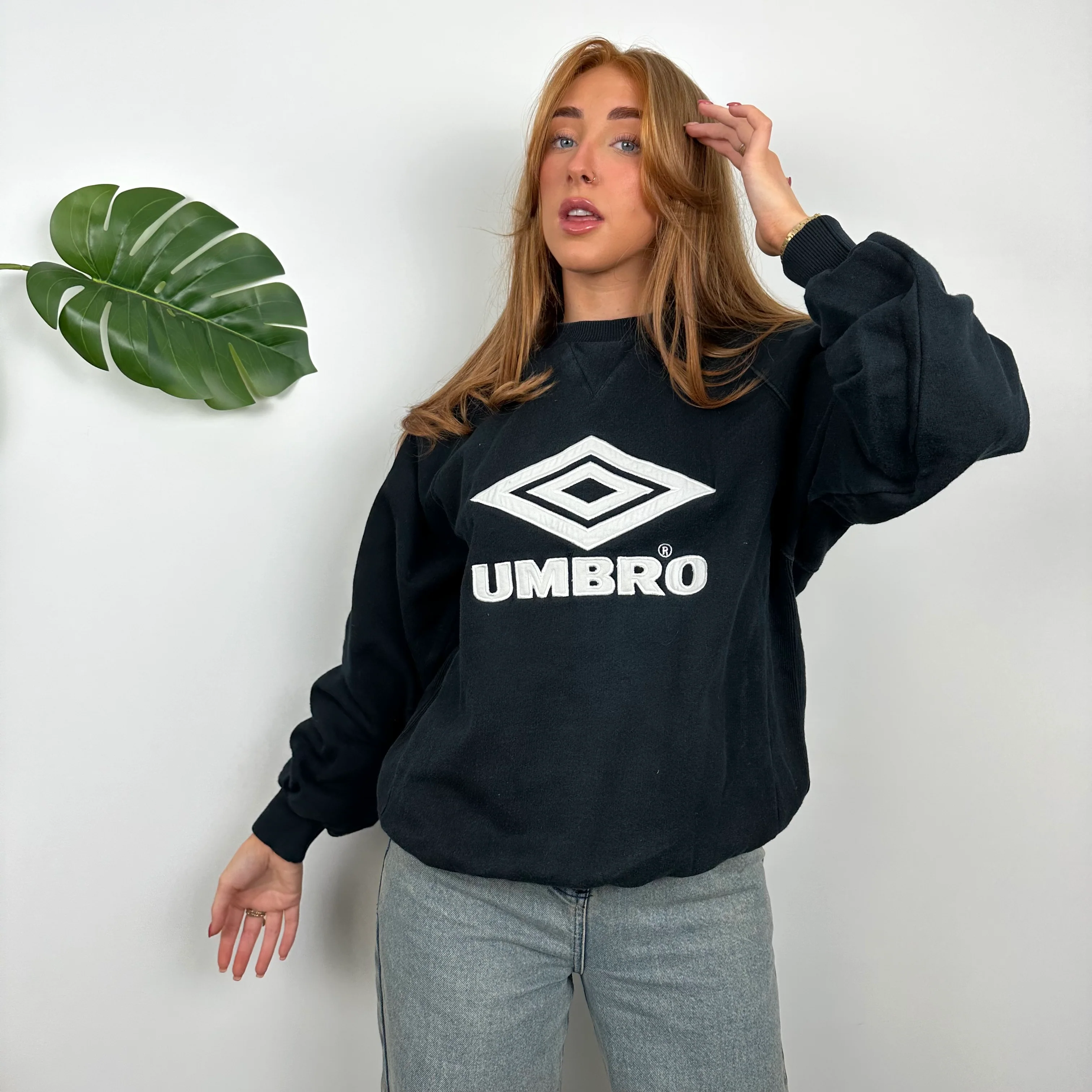 Umbro Black Embroidered Spell Out Sweatshirt (M) - Image 2