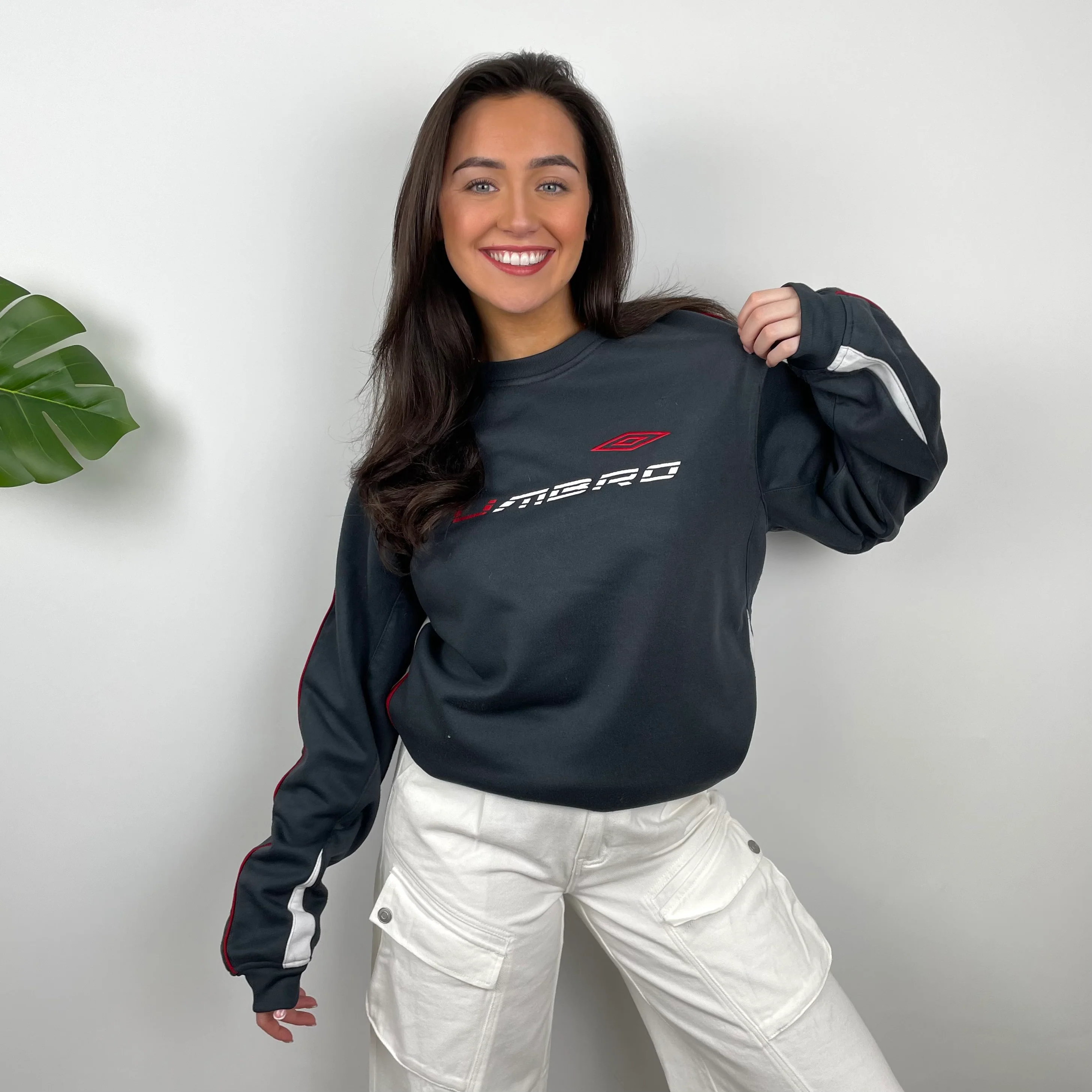 Umbro Black Embroidered Spell Out Sweatshirt (L) - Image 7