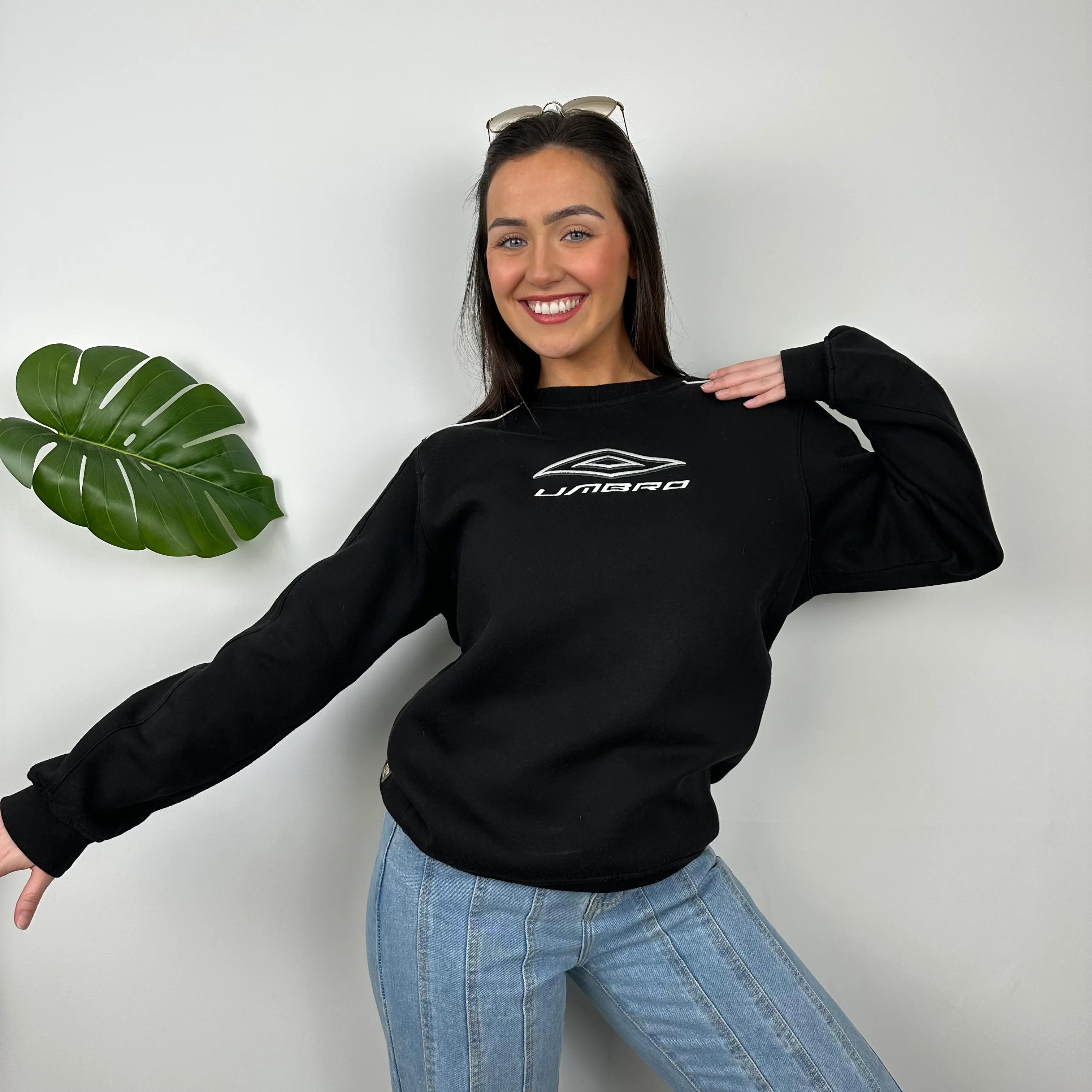 Umbro Black Embroidered Spell Out Sweatshirt (L)