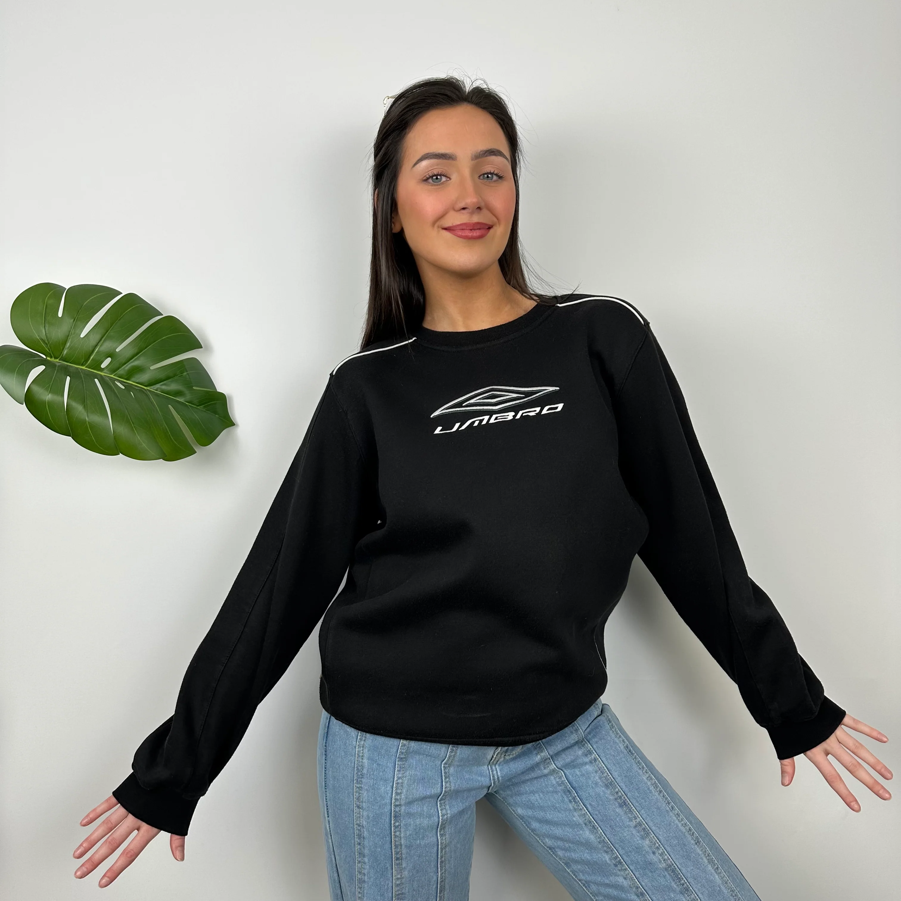 Umbro Black Embroidered Spell Out Sweatshirt (L) - Image 2