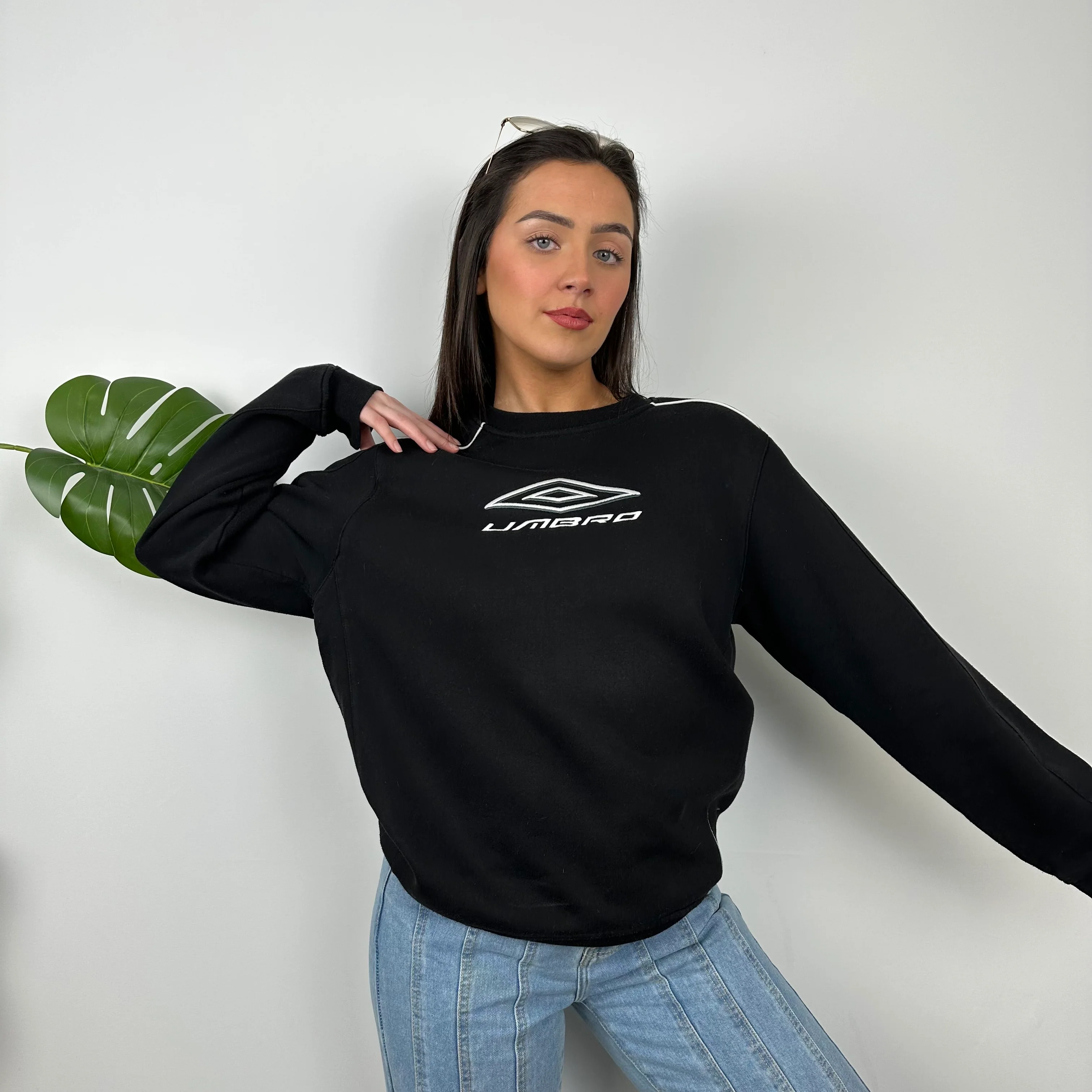 Umbro Black Embroidered Spell Out Sweatshirt (L) - Image 3