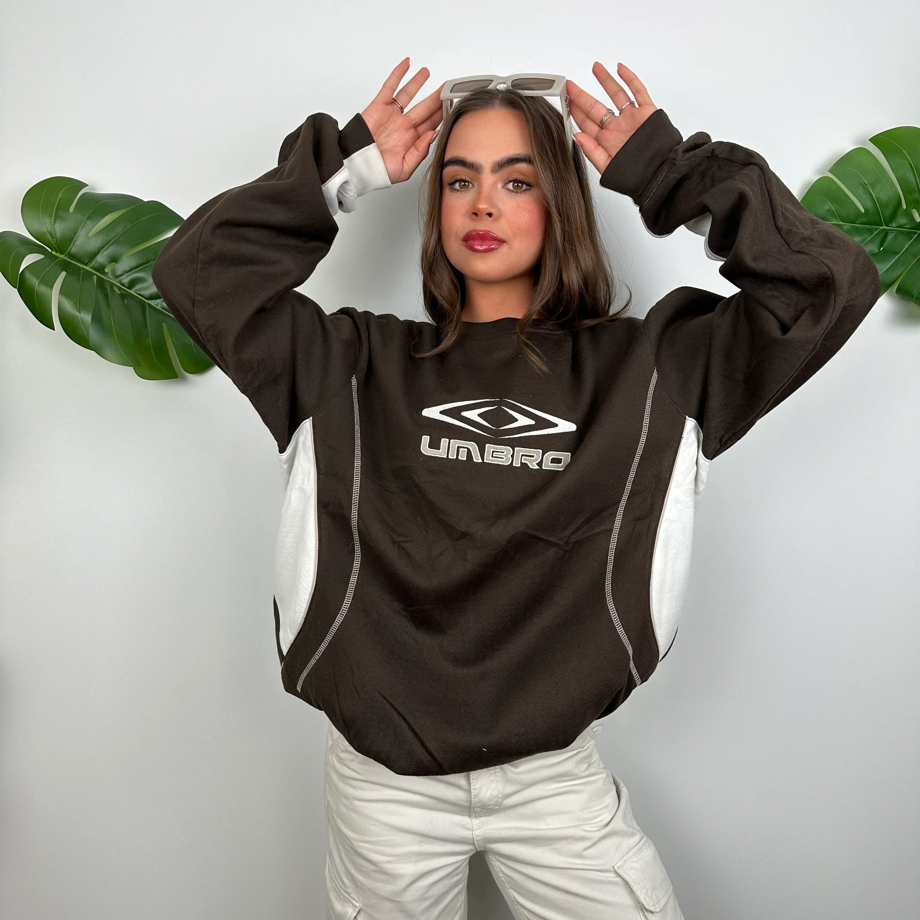 Umbro Brown Embroidered Spell Out Sweatshirt (L) - Image 3