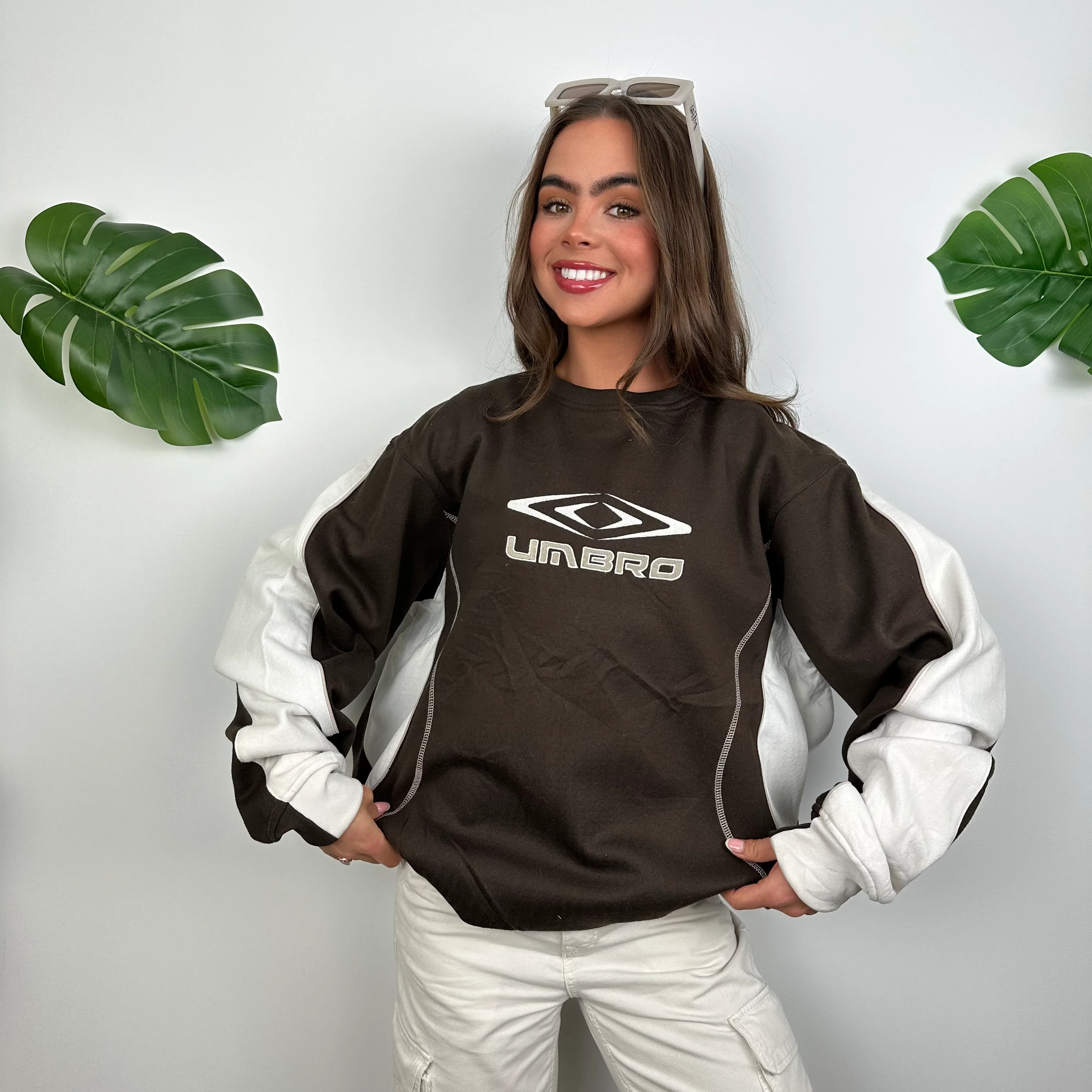 Umbro Brown Embroidered Spell Out Sweatshirt (L) - Image 4