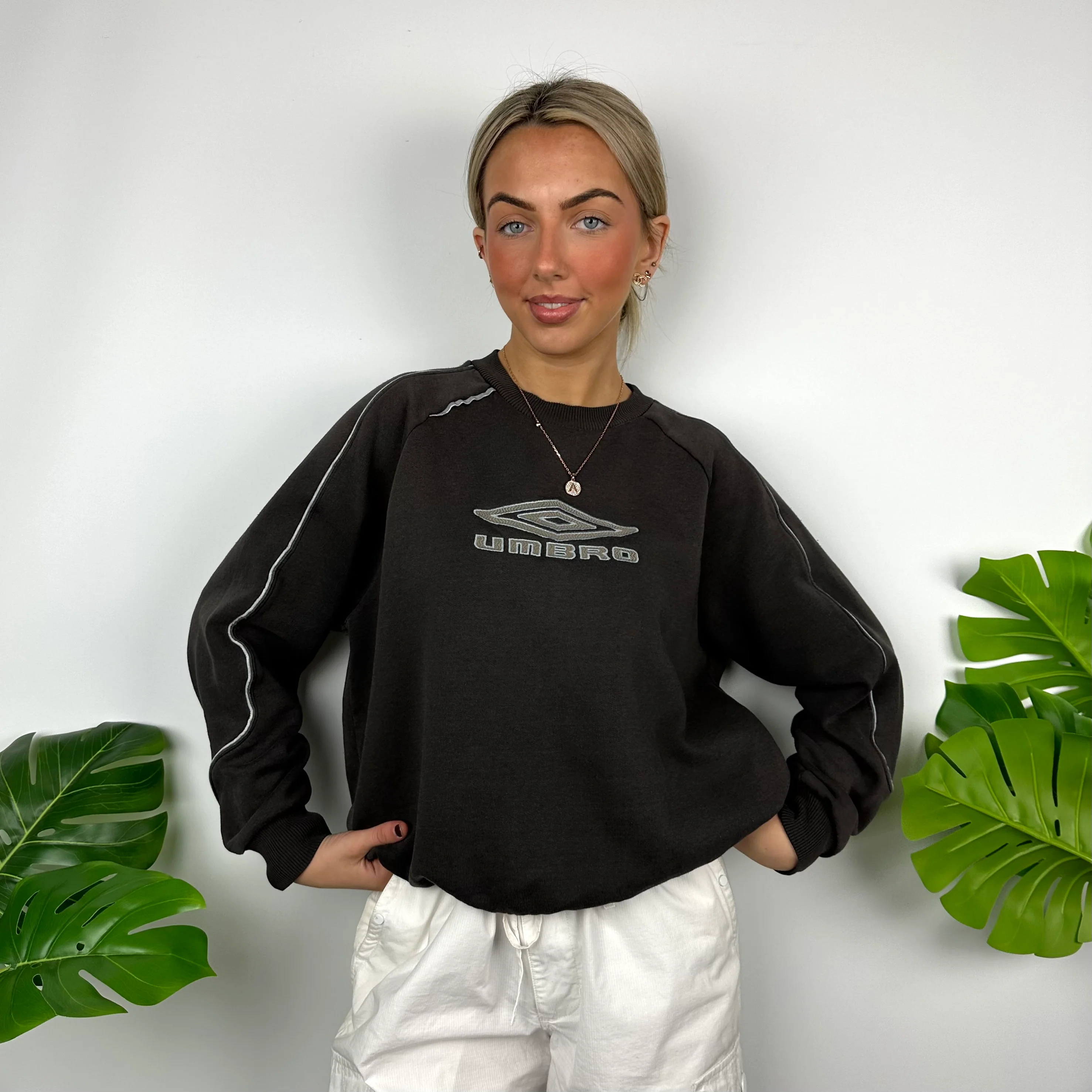 Umbro Brown Embroidered Spell Out Sweatshirt (M) - Image 2