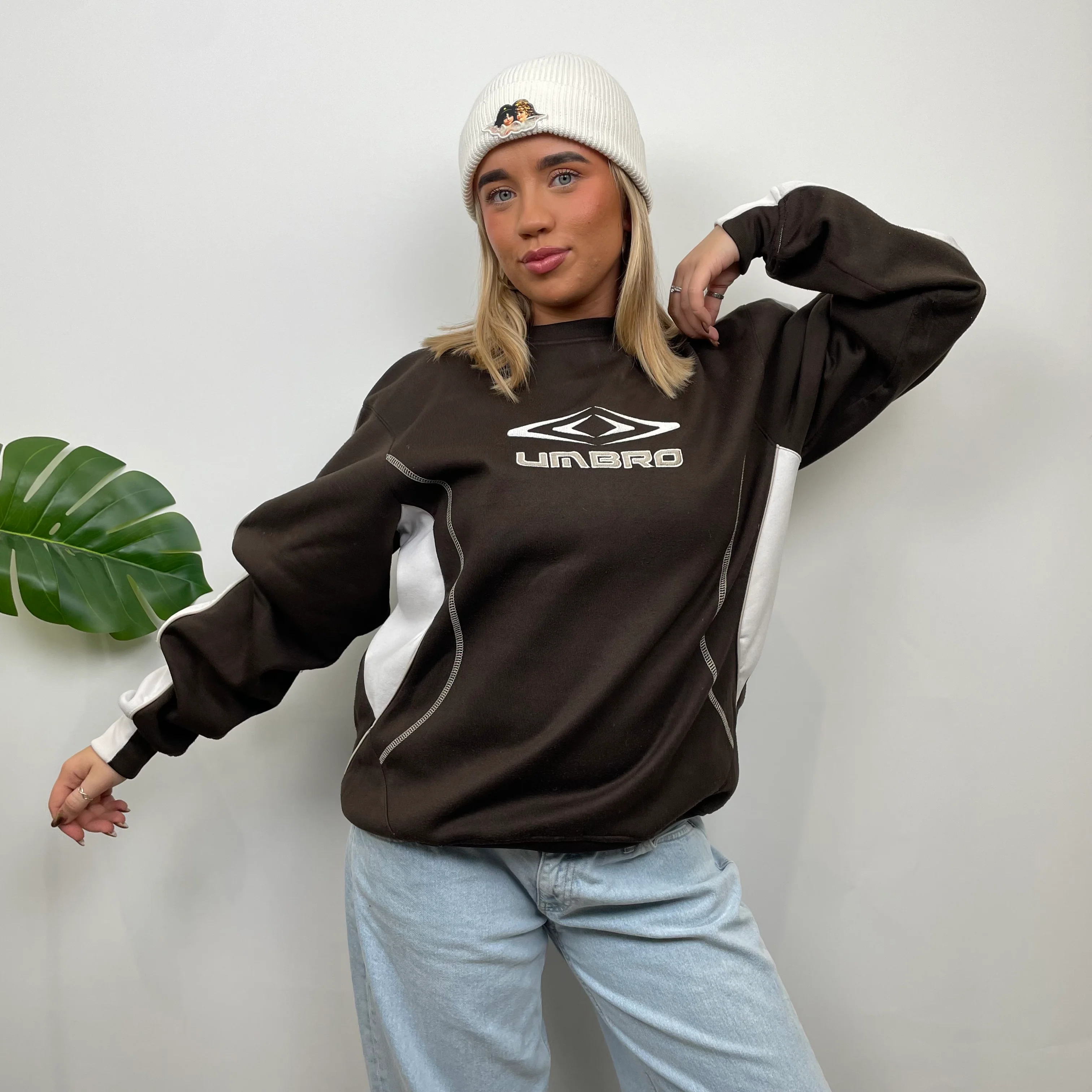Umbro Brown Embroidered Spell Out Sweatshirt (M) - Image 2