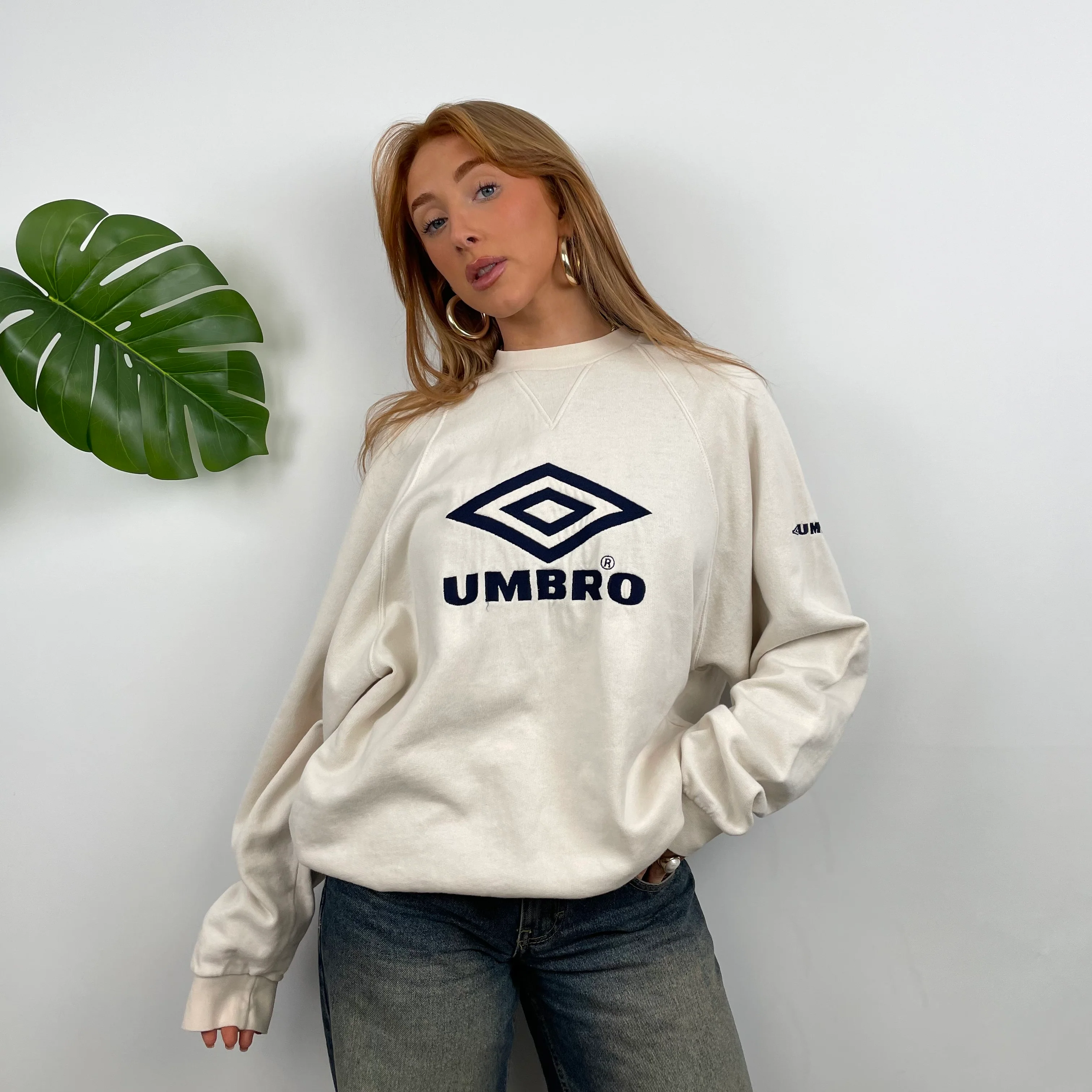 Umbro Cream Embroidered Spell Out Sweatshirt (L) - Image 2