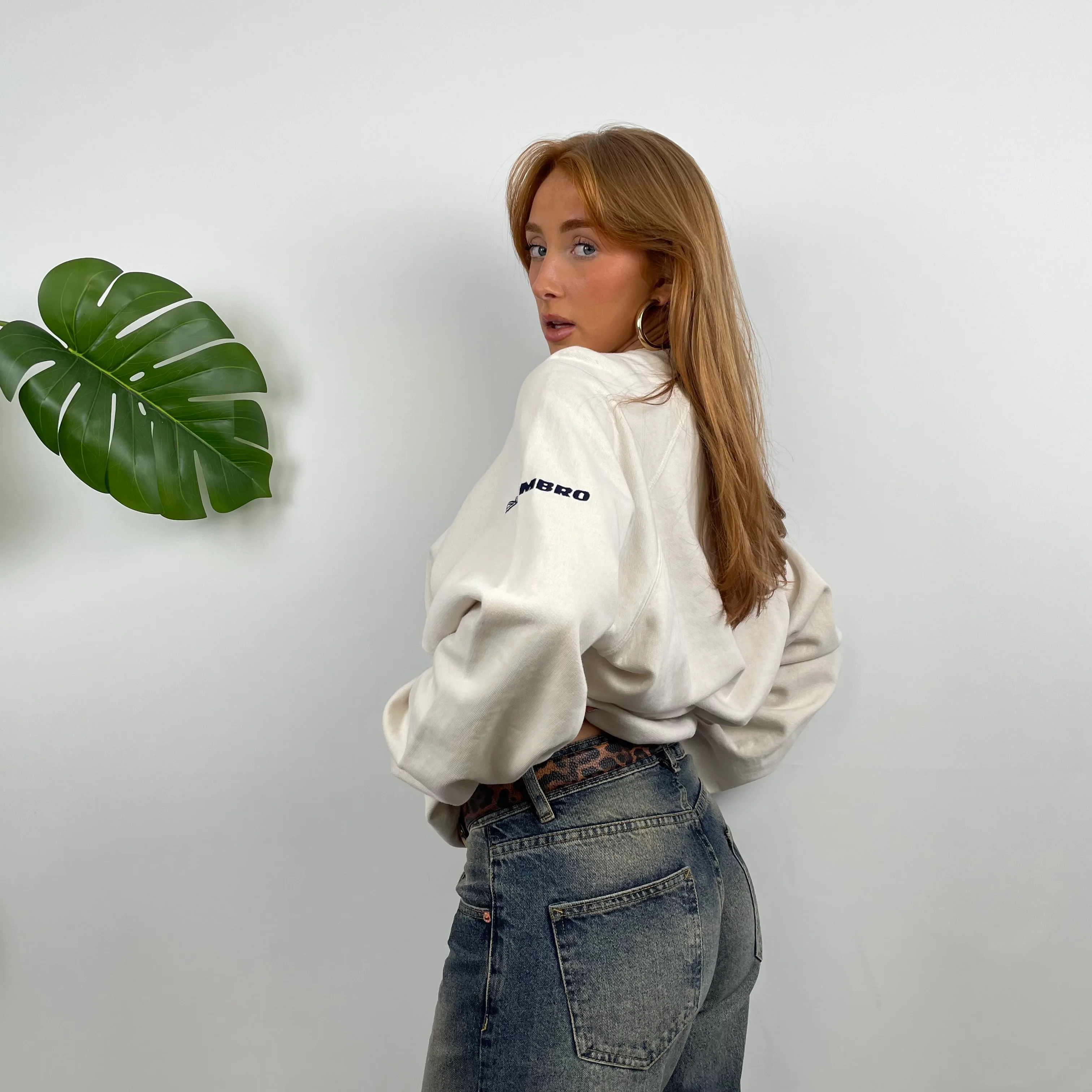 Umbro Cream Embroidered Spell Out Sweatshirt (L) - Image 4