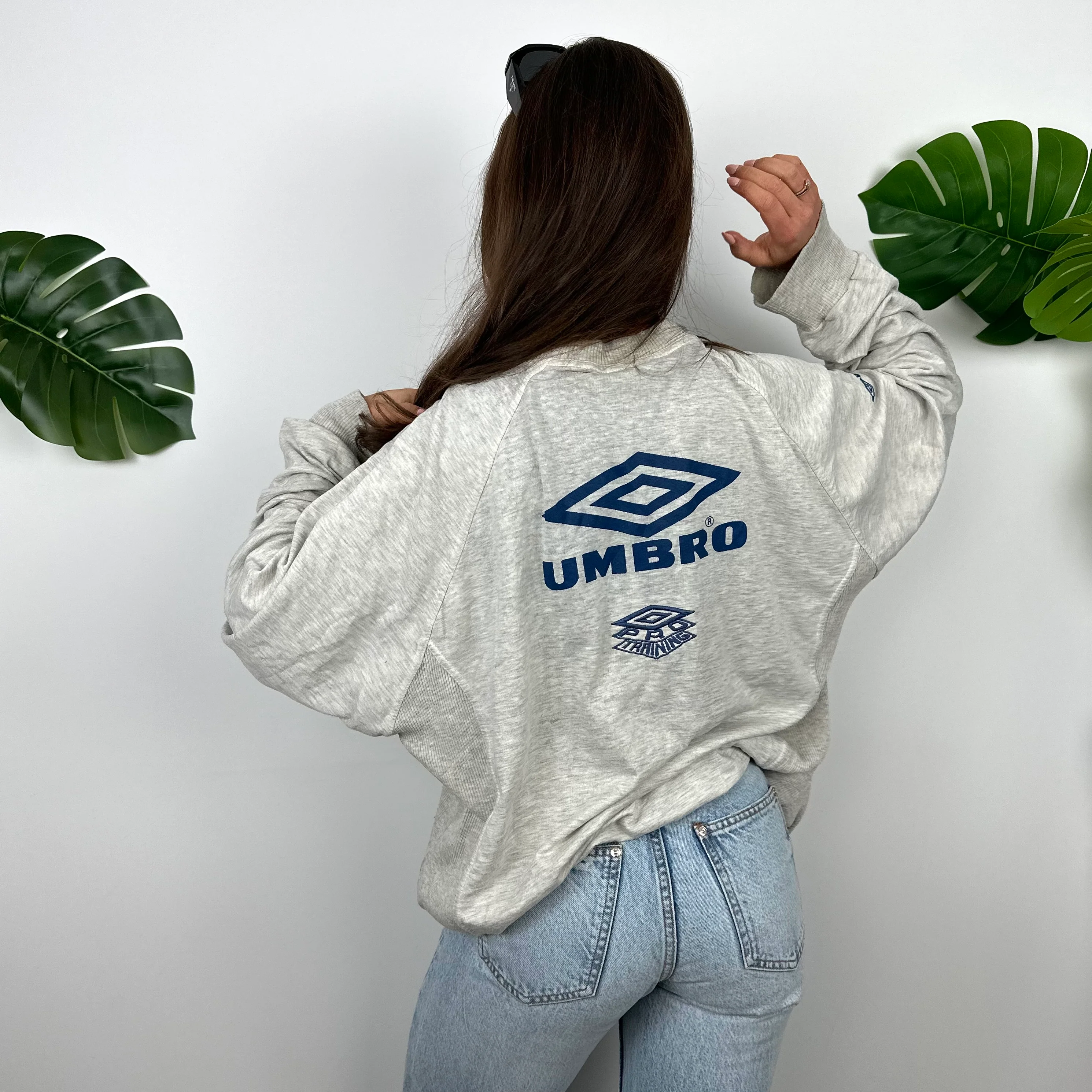 Umbro Grey Embroidered Spell Out Sweatshirt (L) - Image 4