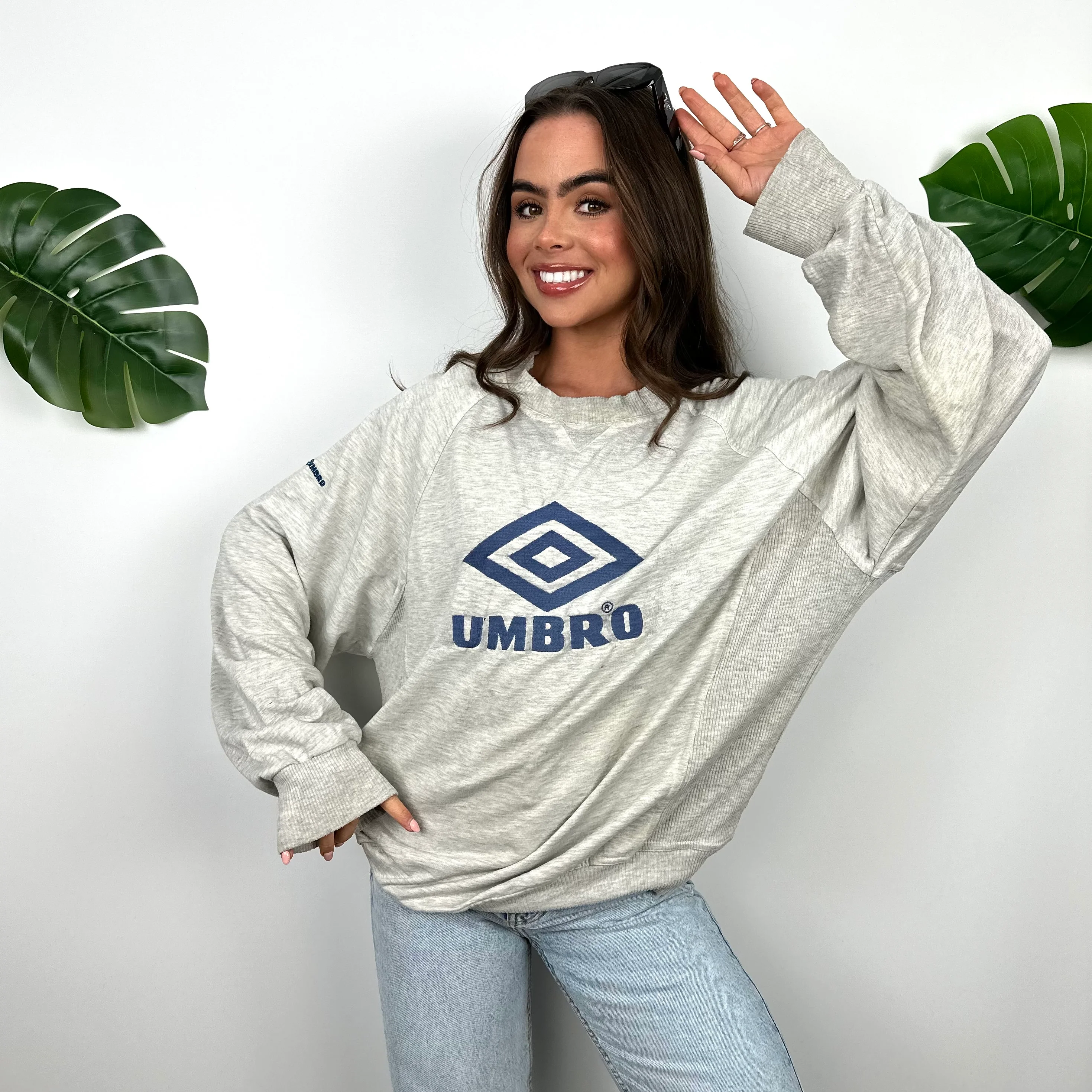 Umbro Grey Embroidered Spell Out Sweatshirt (L) - Image 5