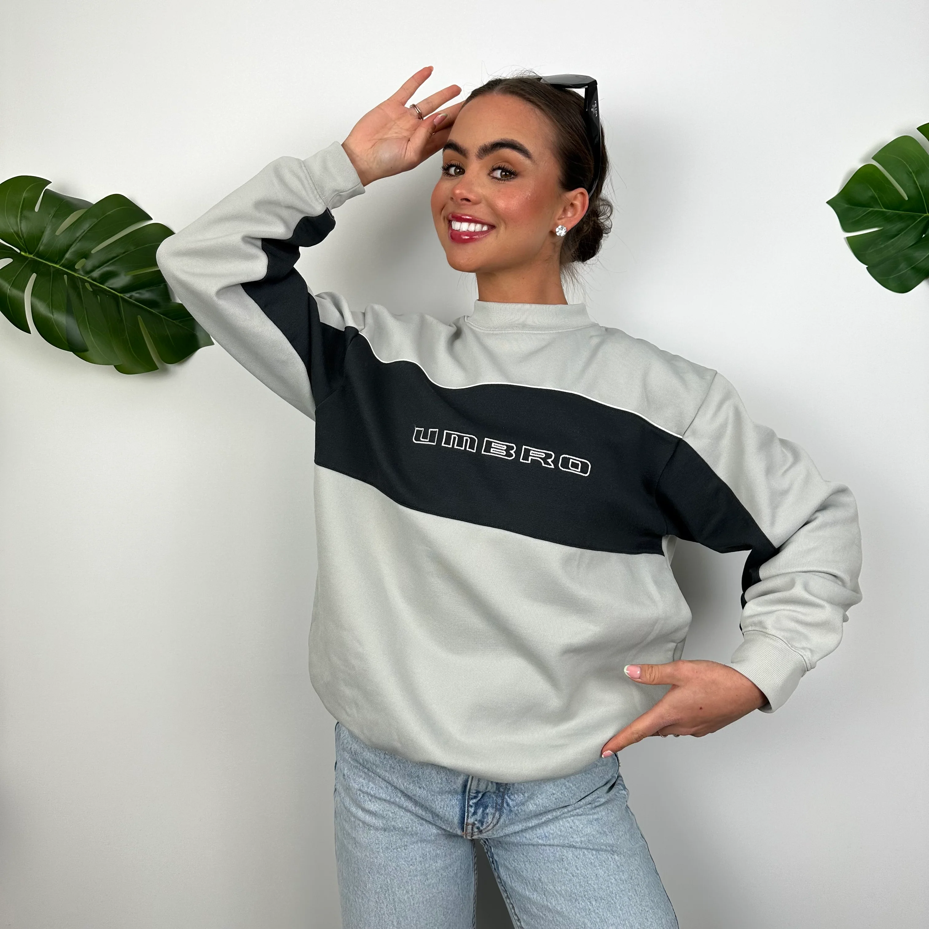 Umbro Grey Embroidered Spell Out Sweatshirt (S) - Image 3