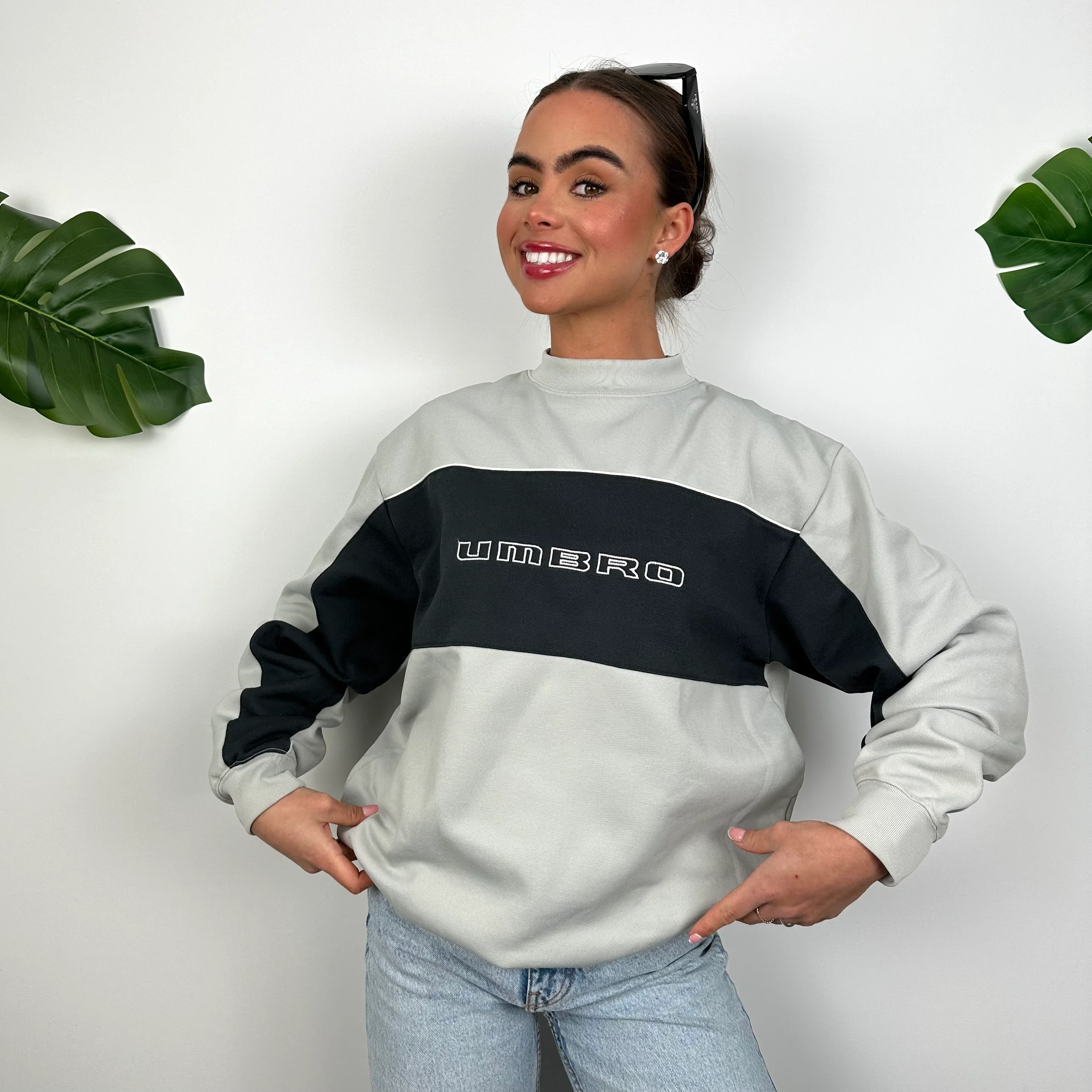 Umbro Grey Embroidered Spell Out Sweatshirt (S) - Image 4