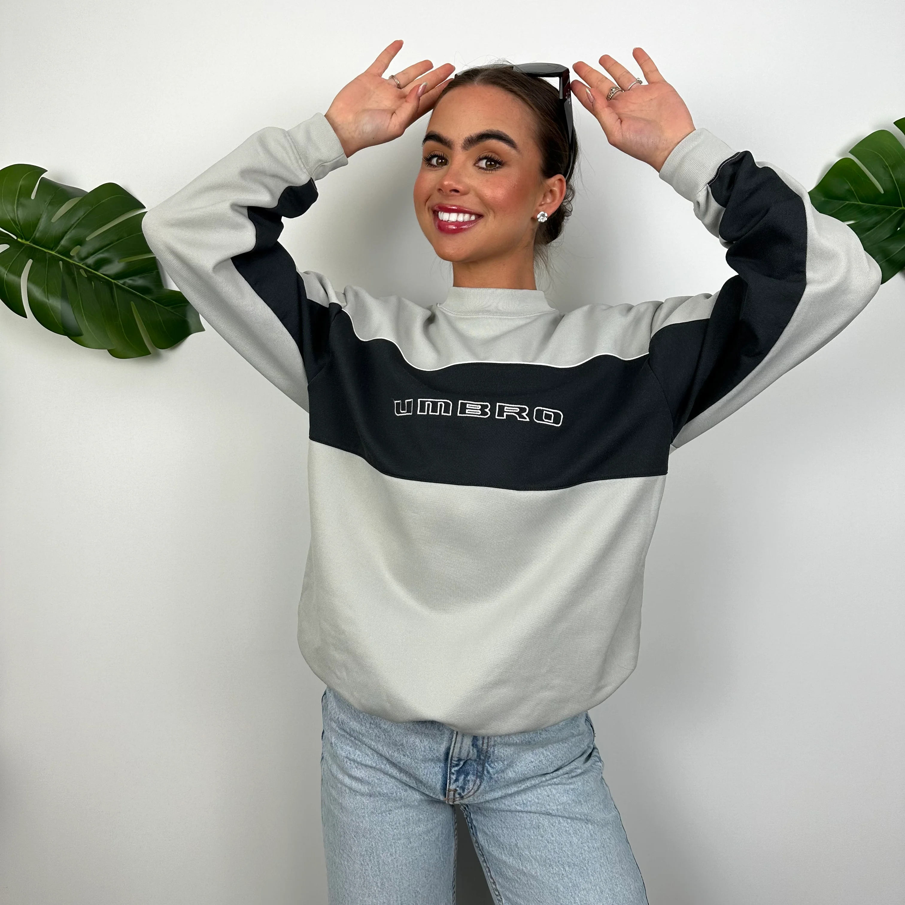 Umbro Grey Embroidered Spell Out Sweatshirt (S) - Image 7