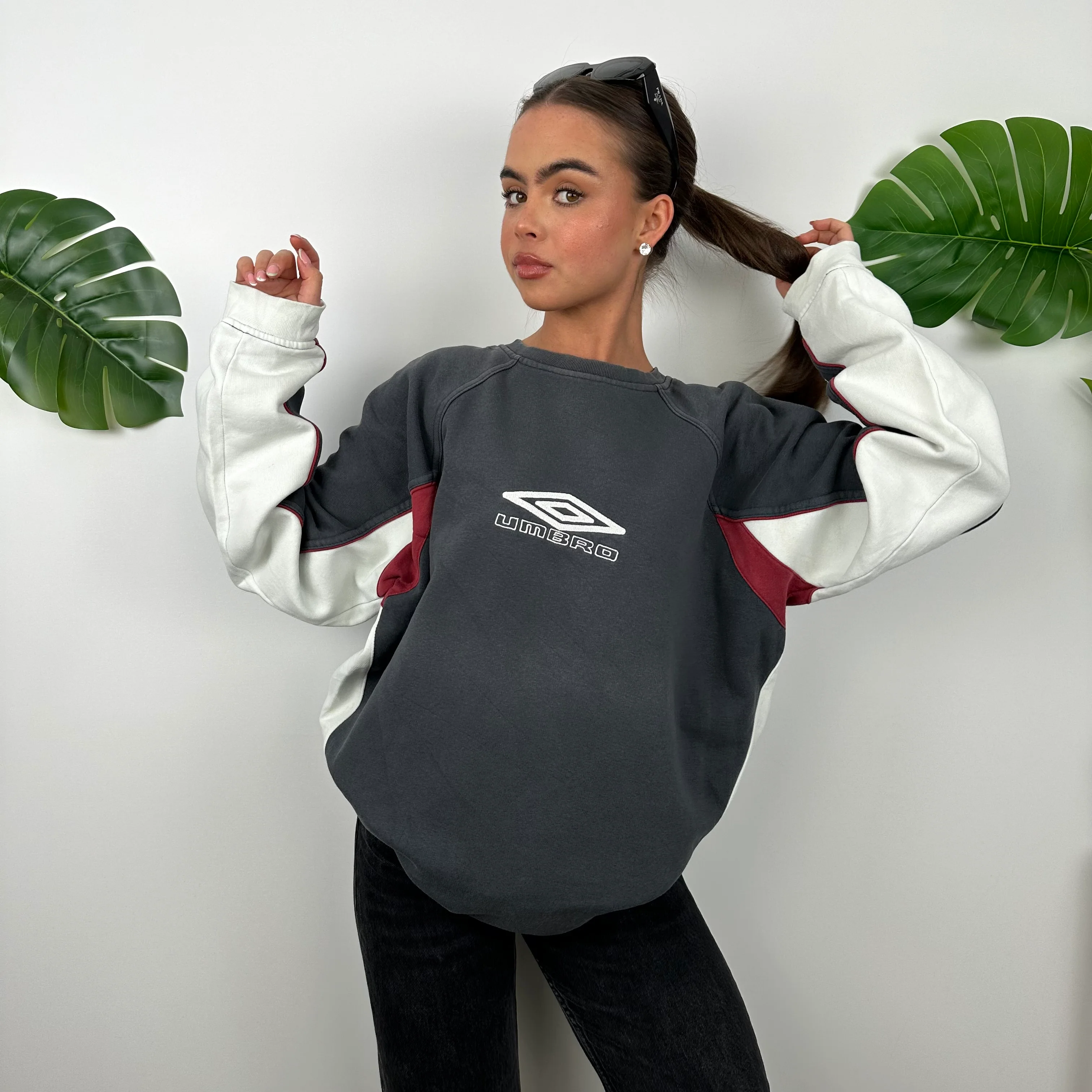 Umbro Grey Embroidered Spell Out Sweatshirt (XL) - Image 3