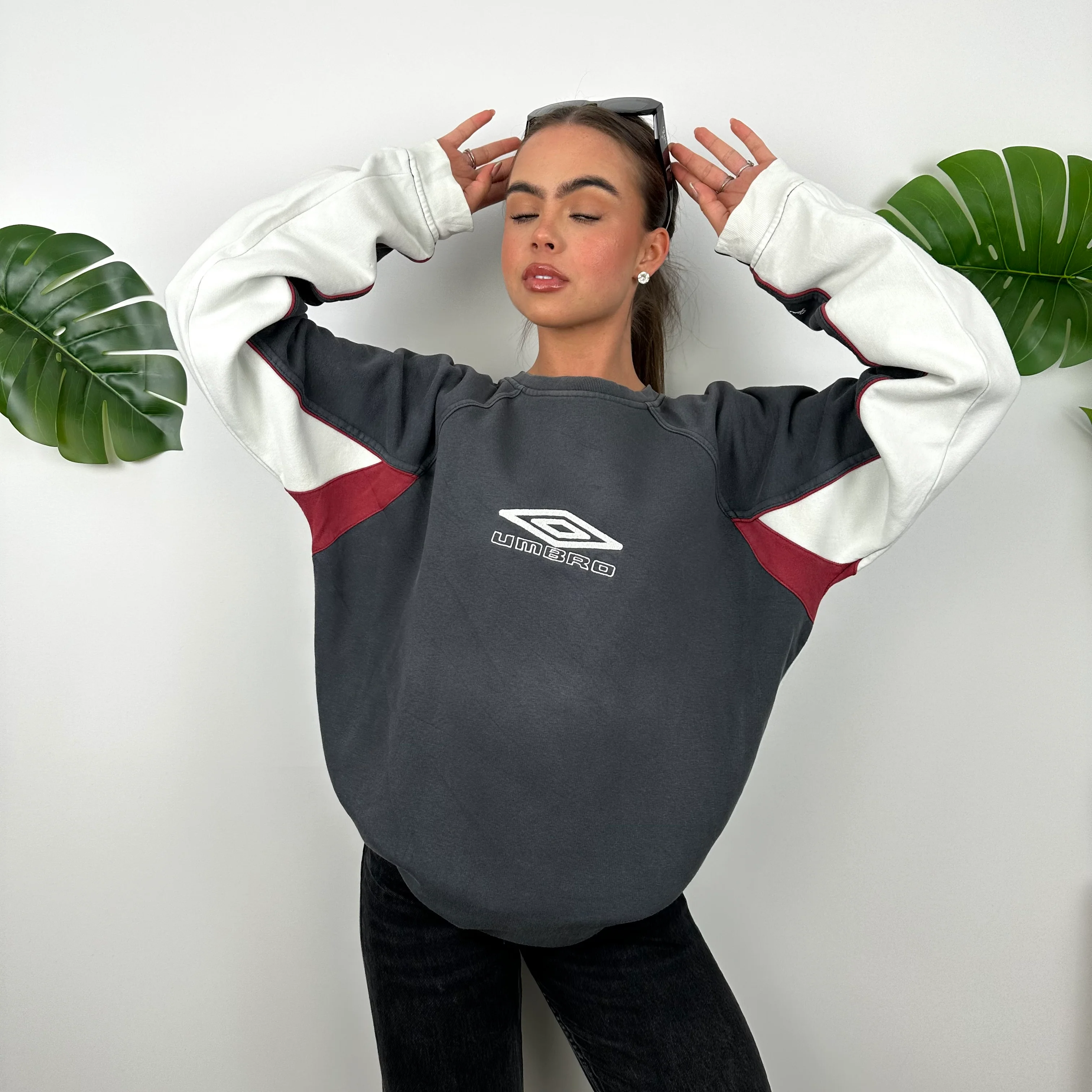 Umbro Grey Embroidered Spell Out Sweatshirt (XL) - Image 5