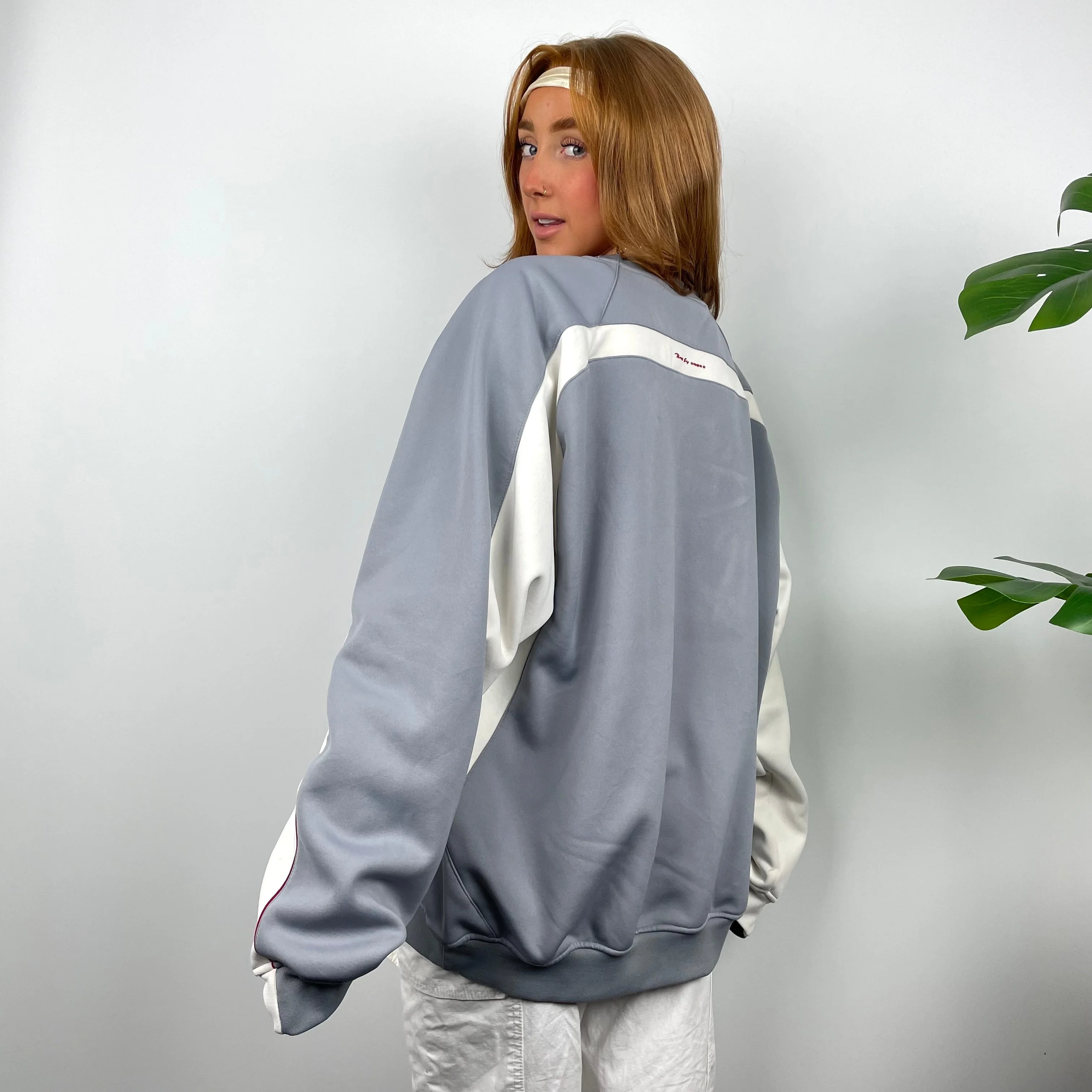 Umbro Grey Embroidered Spell Out Sweatshirt (L) - Image 3