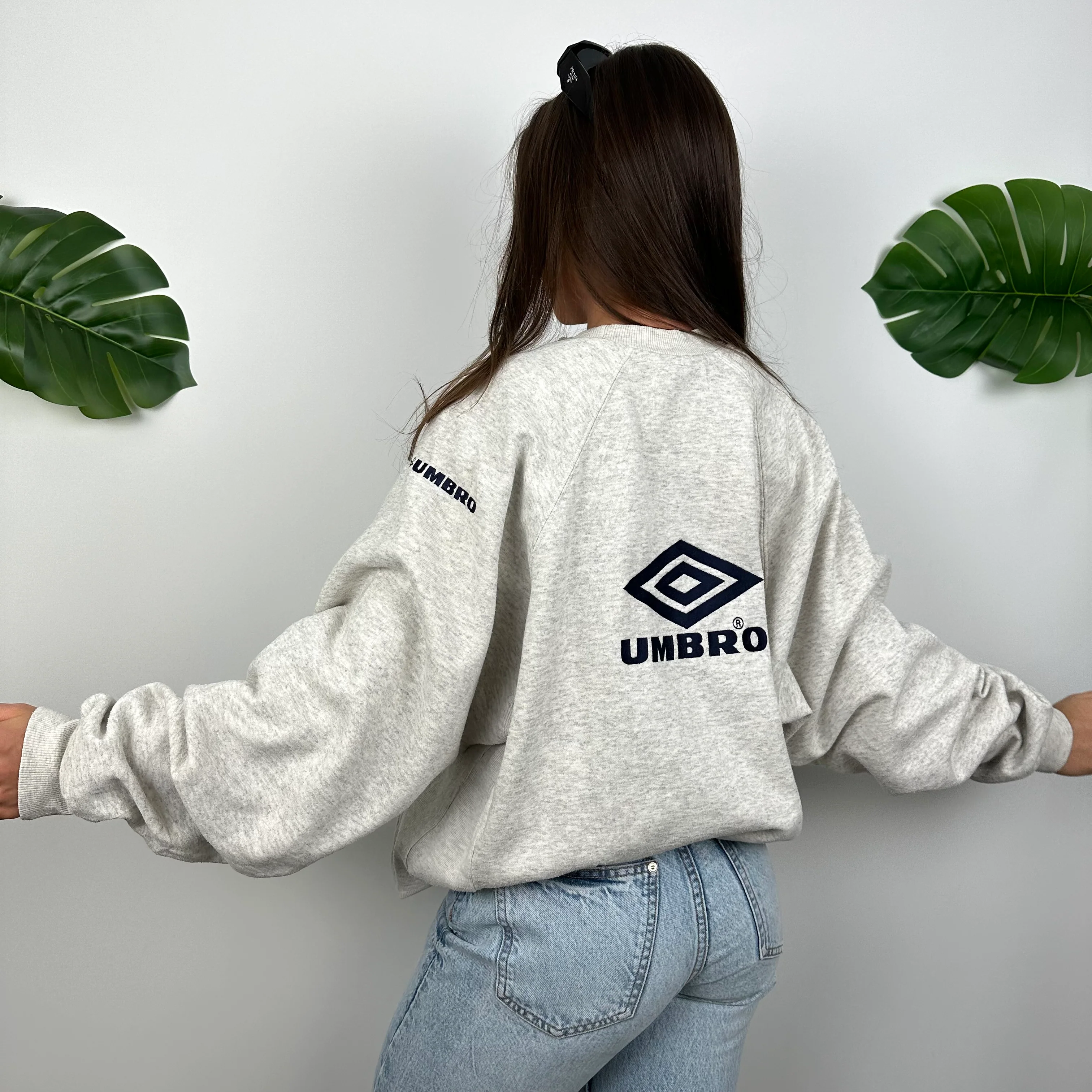 Umbro Grey Embroidered Spell Out Sweatshirt (L) - Image 4