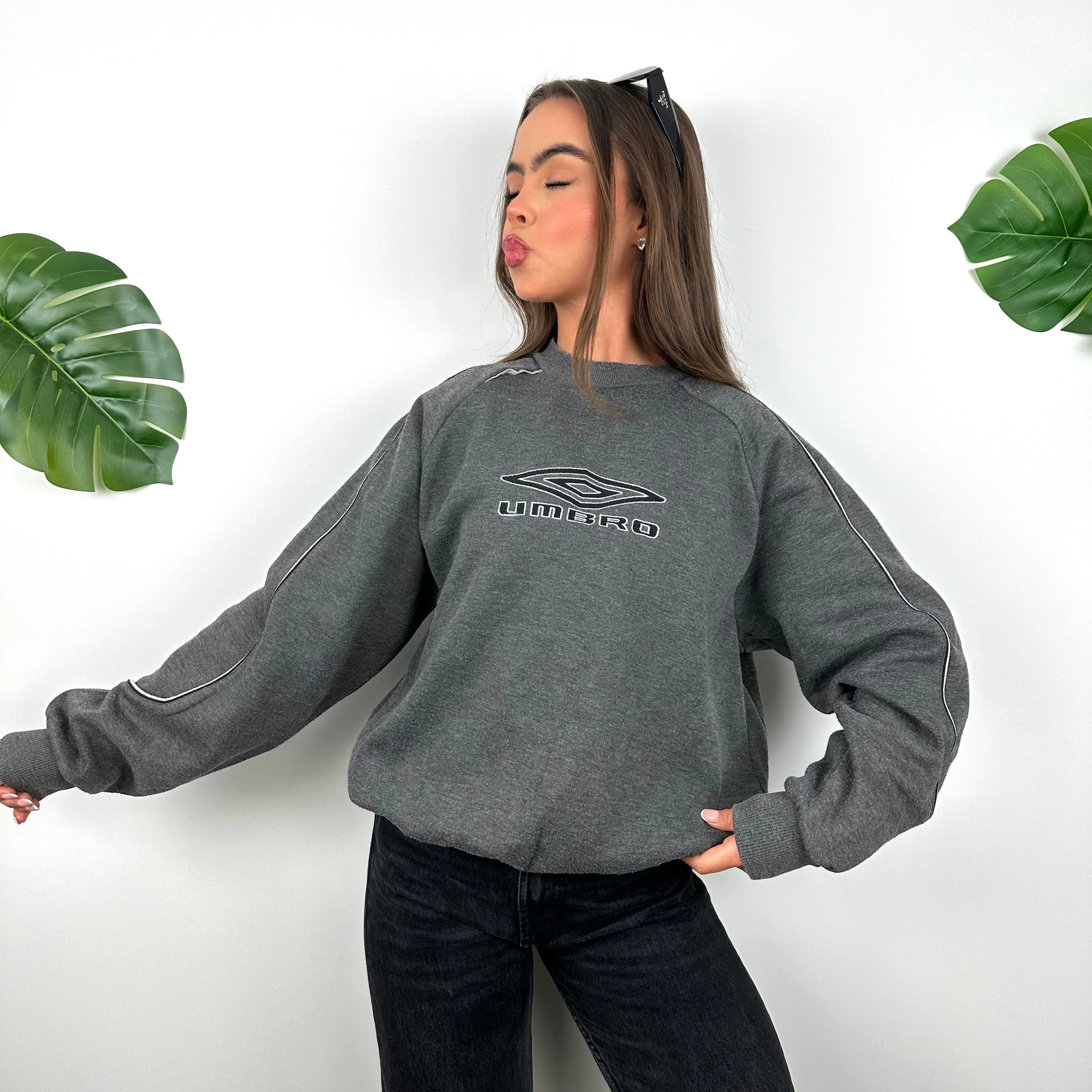 Umbro Grey Embroidered Spell Out Sweatshirt (M) - Image 3