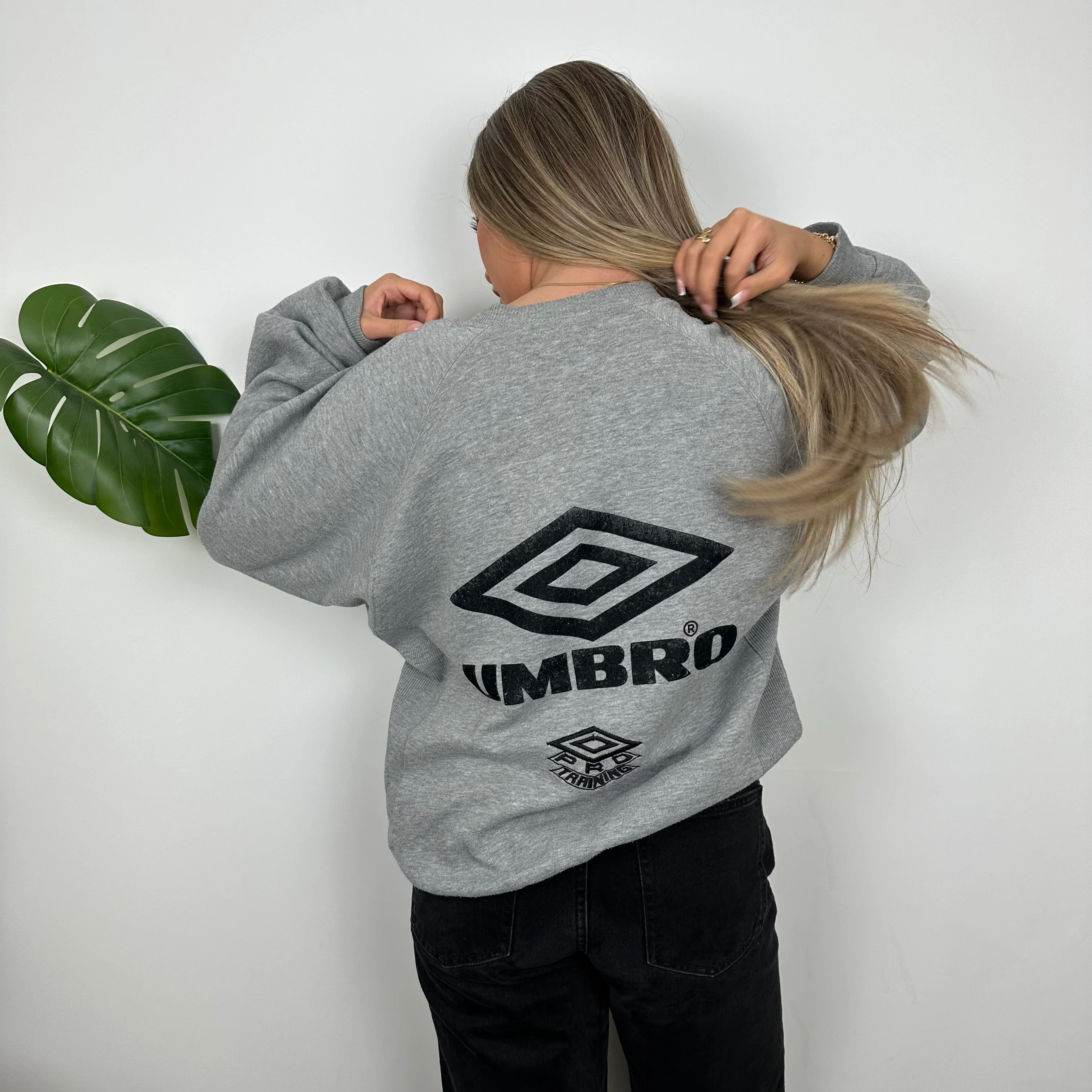Umbro Grey Embroidered Spell Out Sweatshirt (M) - Image 5
