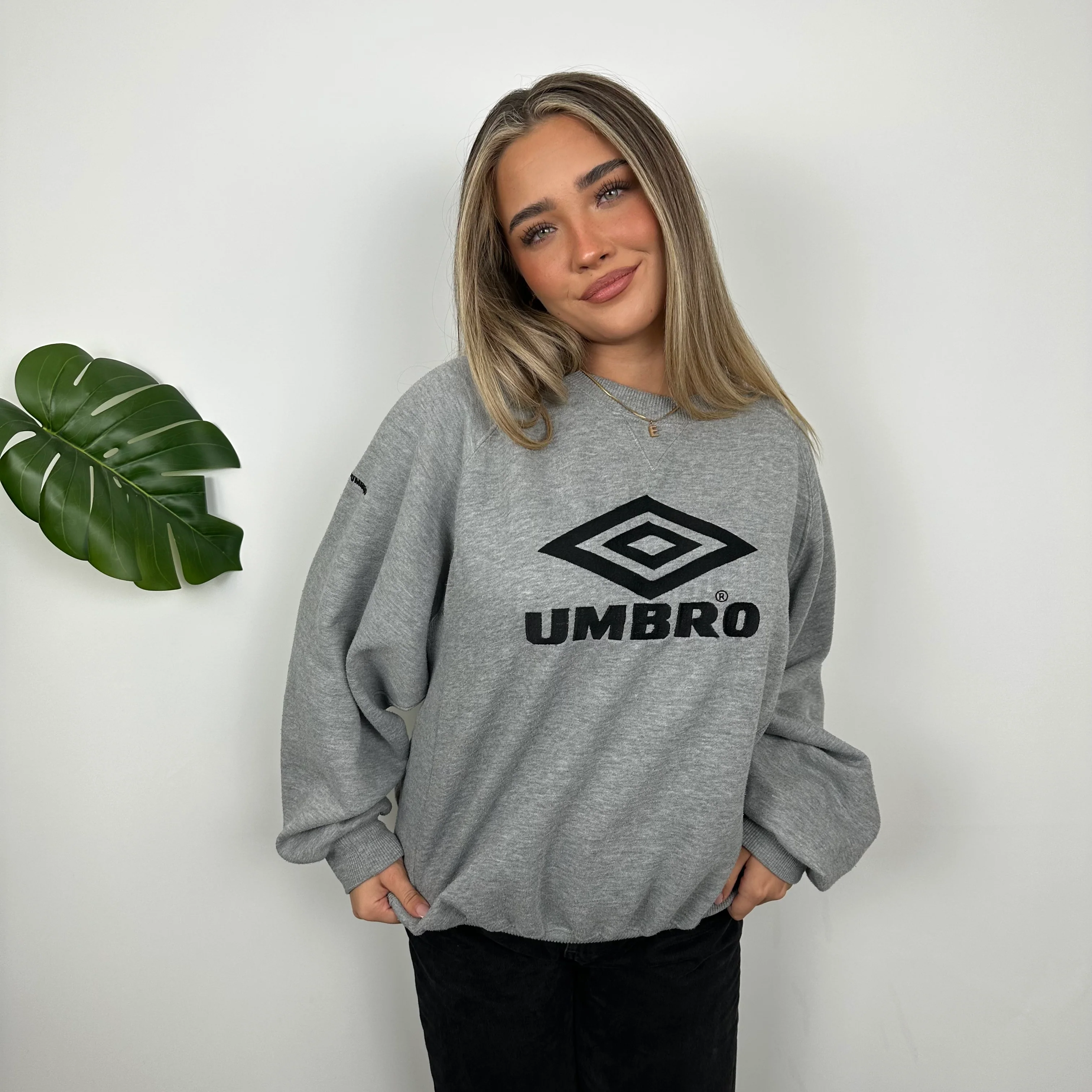 Umbro Grey Embroidered Spell Out Sweatshirt (M) - Image 6