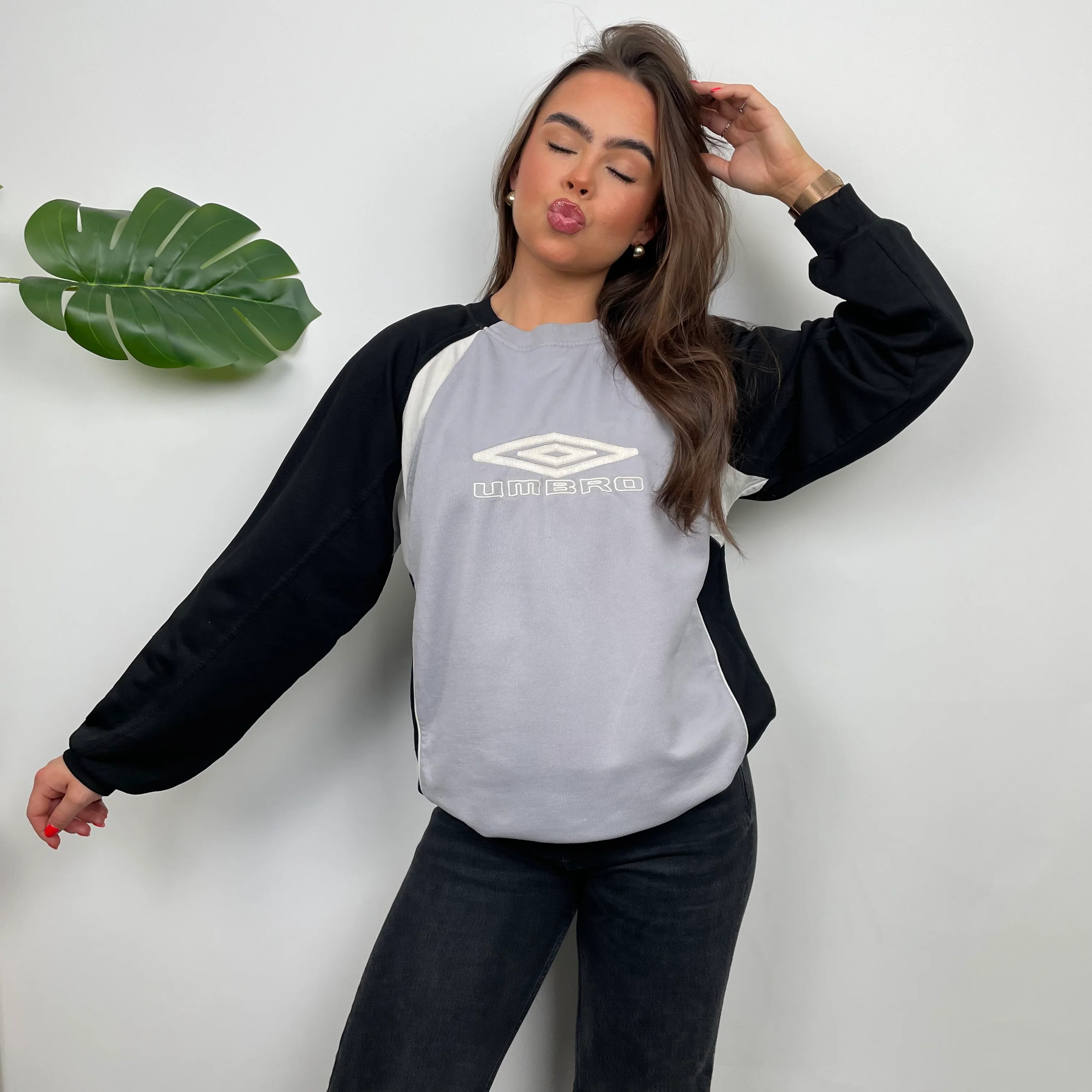 Umbro Lilac Embroidered Spell Out Sweatshirt (M) - Image 2