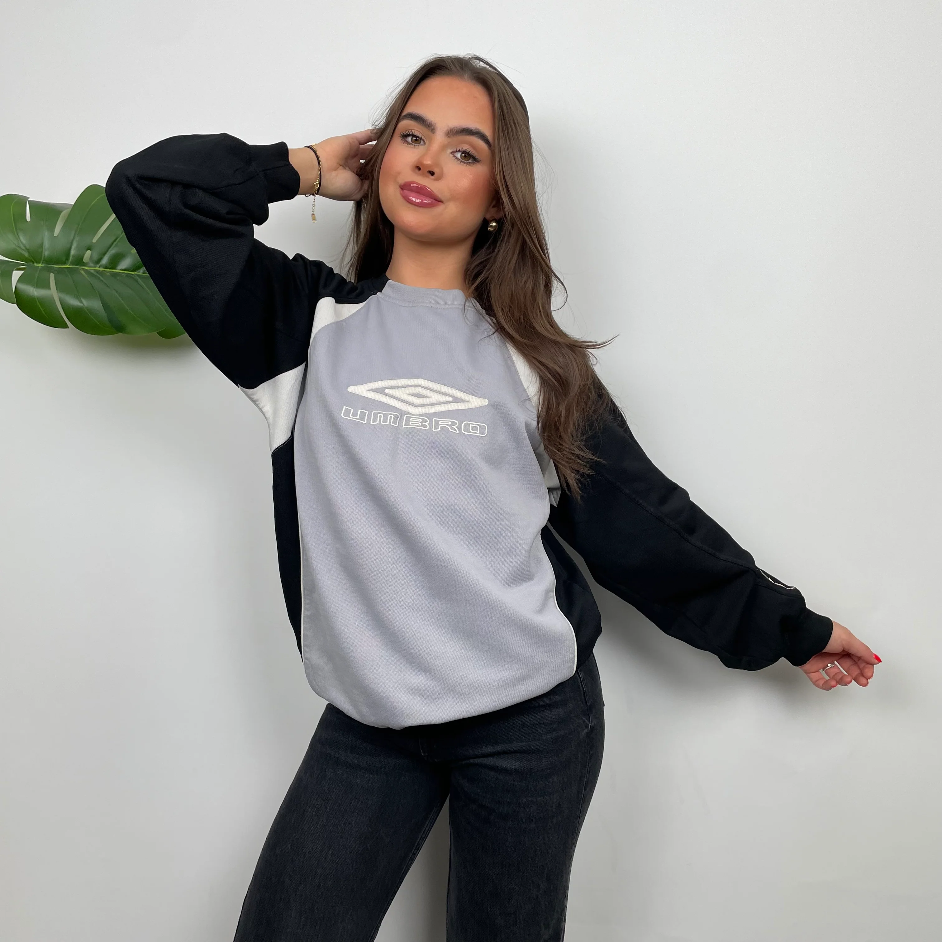 Umbro Lilac Embroidered Spell Out Sweatshirt (M) - Image 3
